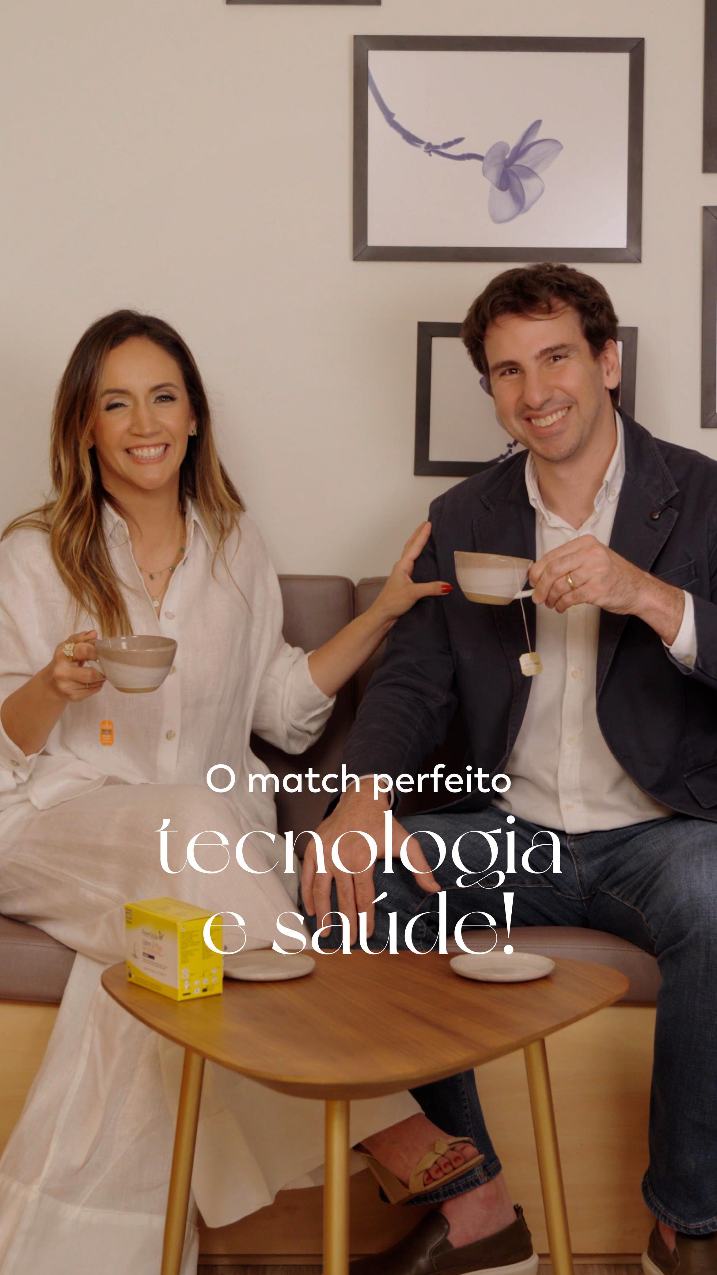 A tecnologia vem transformando a saúde e no cuidado com a diabetes ela já revolucionou o mercado com o padrão ouro do monitoramento: o FreeStyle Libre.
Já imaginou acompanhar sua glicose sem precisar furar o dedo todos os dias? Isso já é possível!
E para enriquecer essa conversa, convidei o Kenneth, meu marido e especialista em tecnologia, que trouxe insights sobre o papel dos smartwatches na saúde e como eles podem transformar o acompanhamento do diabetes!