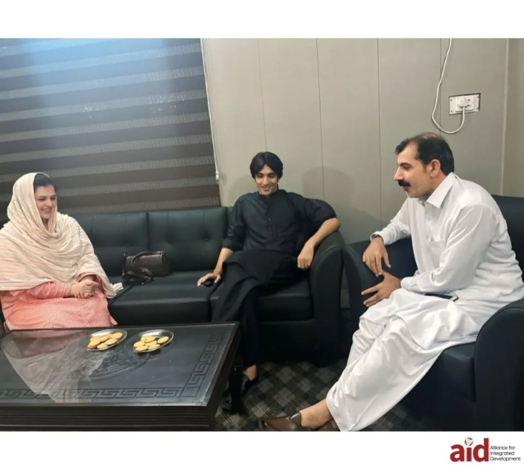 SHARP and AID teams came together to build synergies around IFRP and address the legal implications for refugees in Pakistan, aiming to strengthen support and provide mechanisms.
#AIDforchange #AIDPakistan #AIDRelief #humanityfirst #NonProfitWork #UnitedNations #education #UNHCR #Hope87 #Netherlands #GIZ #GlobalSolidarity #SHARP #UN #Pakistan #Peshawar #Humanity #SDG #Sustainability #sustainablecitiesandcommunities #nonprofitorganisation #aid #socialwork #collab #inspire #CommunityMatters #TogetherWeGrow #team #community #DevelopmentInAction