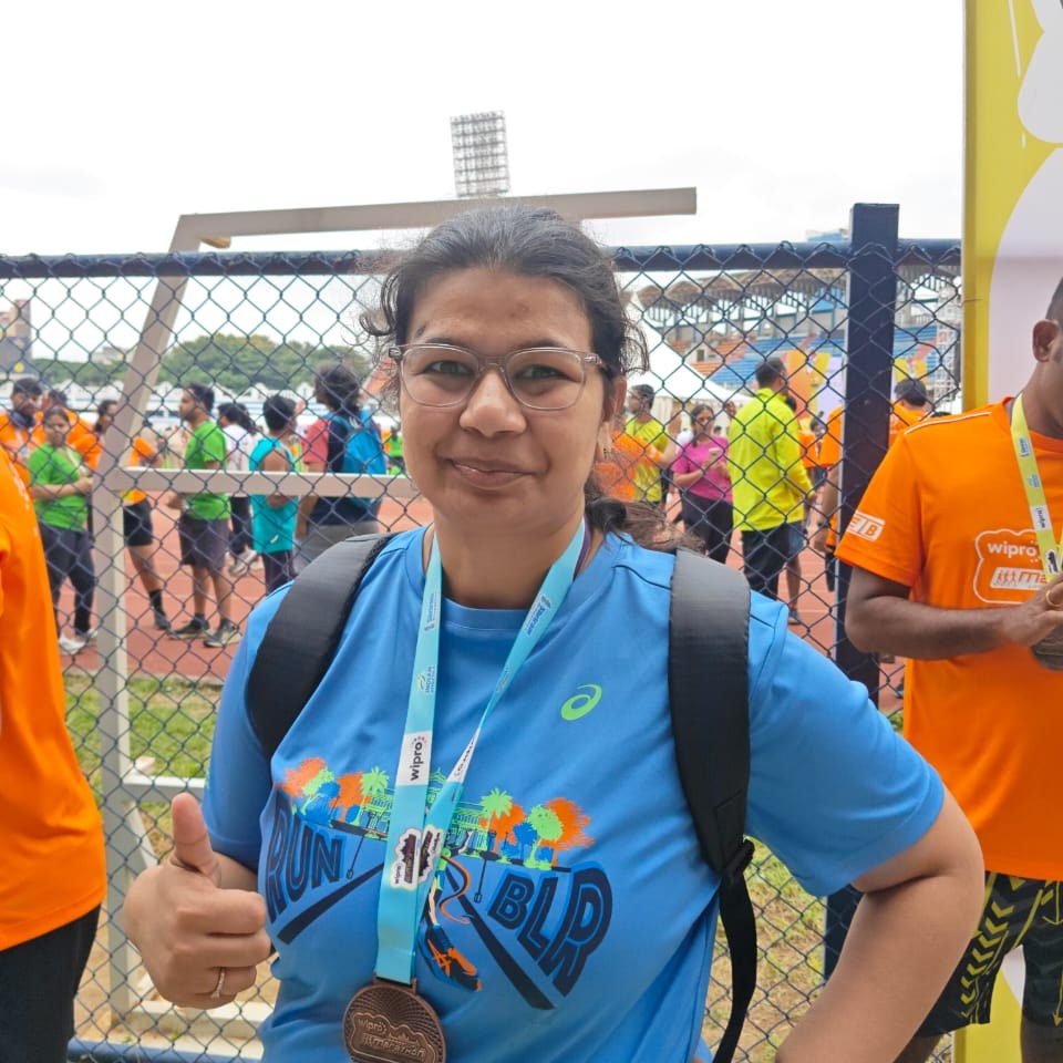 Did a 21K after aeons and post maternity. While, I wished I could have set the pace much better, I am glad that I completed the half marathon. Running teaches you so much about pushing yourself, being patient and realizing life isn't a sprint. It's a long game