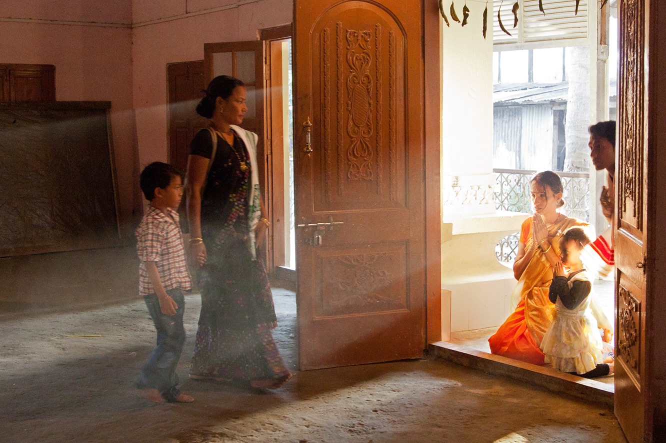 The last four days, Assam has been on a standstill because of the death of Zubeen Garg - our most beloved singer, composer and cultural icon who carried the sound of Assam far beyond its borders.
He didn’t just sing; he shone a light on all of us, giving voice to our valleys, rivers and spirit. His passing has brought together what is being called the fourth-largest public gathering in the world - an unprecedented farewell that has united our people in grief and gratitude.
It’s a powerful reminder that music and dance brings all of us together, across boundaries and generations.
Just as it has always united the monks of Majuli in Assam, seen in the last video captured so beautifully by Catherine.
Copyright - Catherine Marciniak
#brahmaputrarivercruise #zubeengarg #assambengalnavigation #brahmaputrariver #rivercruiseindia #culturalcruise #northeastindiatravel #lovewithabncruises