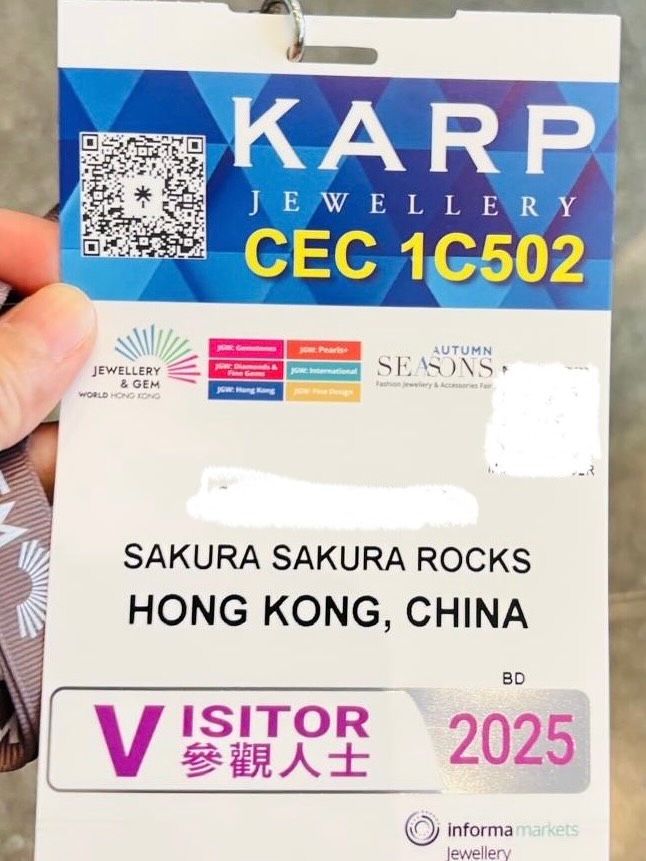 First time went to the Jewlery exhibition. Forgot to take a lot of pictures.