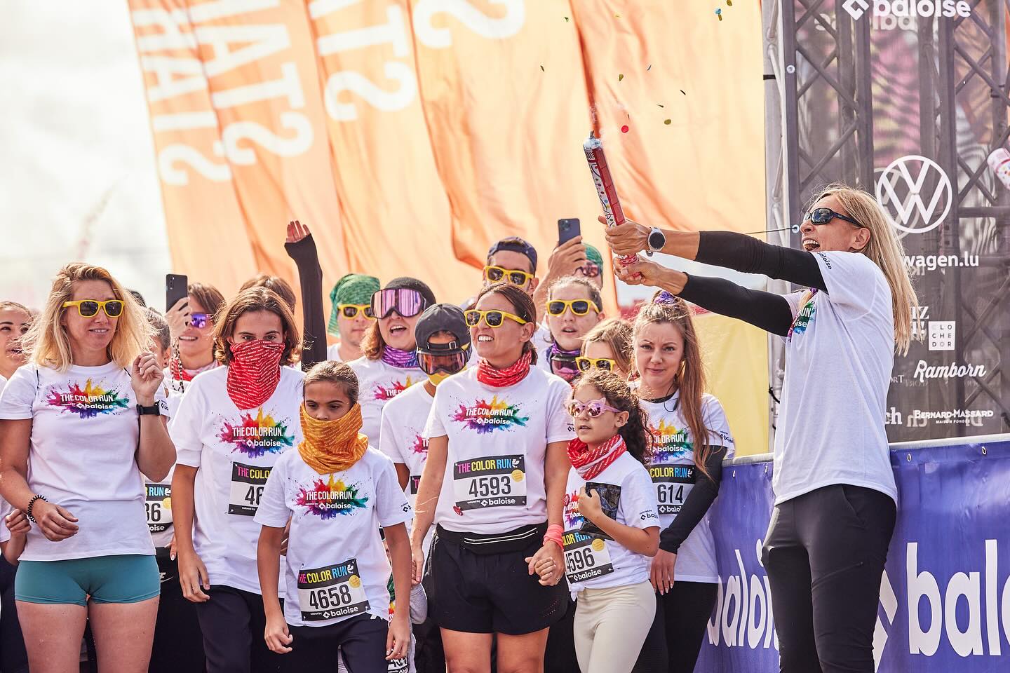 10 snapshots, countless memories. 🌈
From the first burst of color to the final smiles at the finish line, every moment tells its own story.💜
Thank you to every runner, volunteer, and supporter who made this day shine so bright. 🙌
Swipe through and relive the magic of the happiest 5K on the planet! 🏅🎉