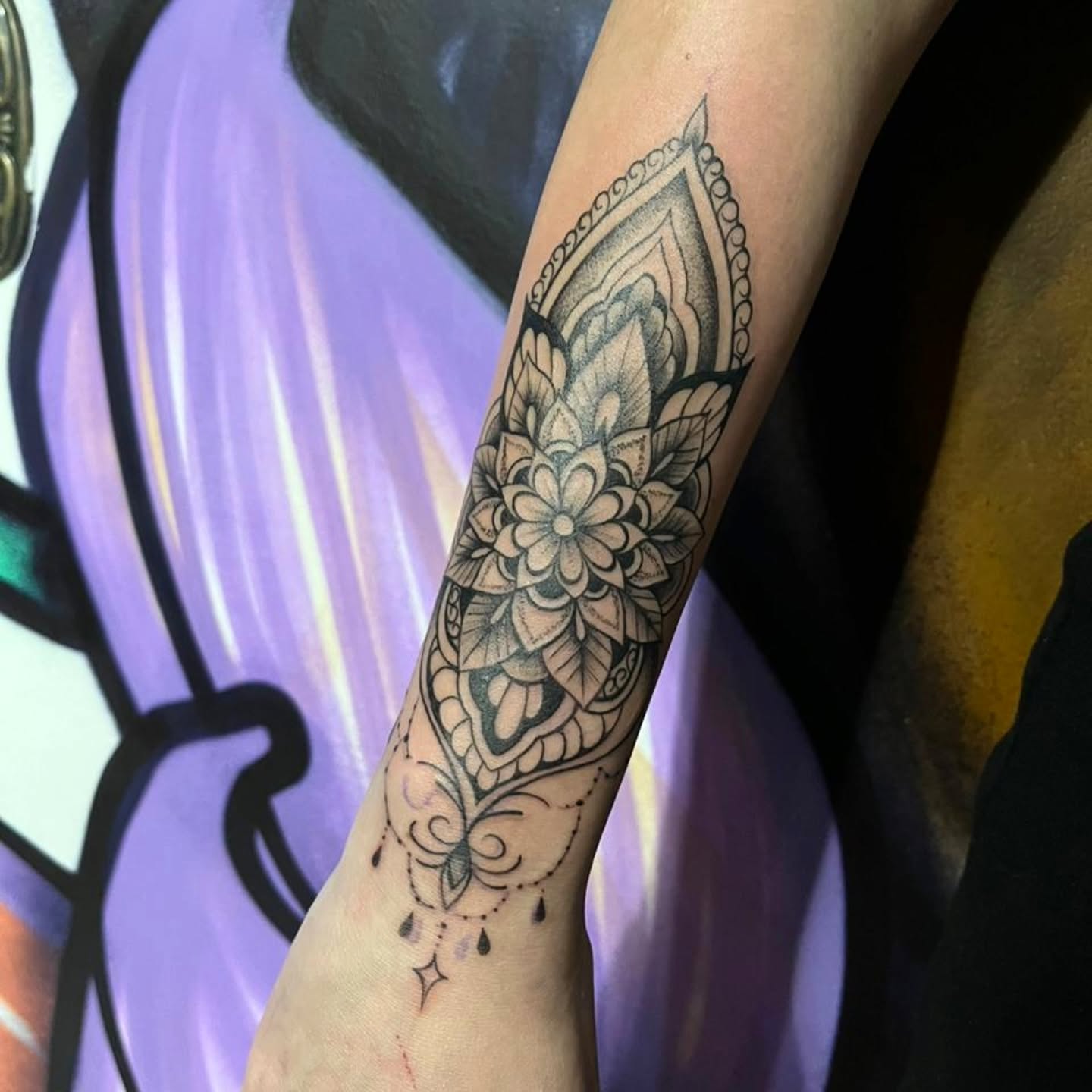 com carinho e confiança, mais uma arte concluída com a parceira @4_nunes
Trabalho realizado na @inked.house
#tatuadorapirituba #tatuadorasp #tatuadorasbr #tattoopirituba #tatuagempirituba