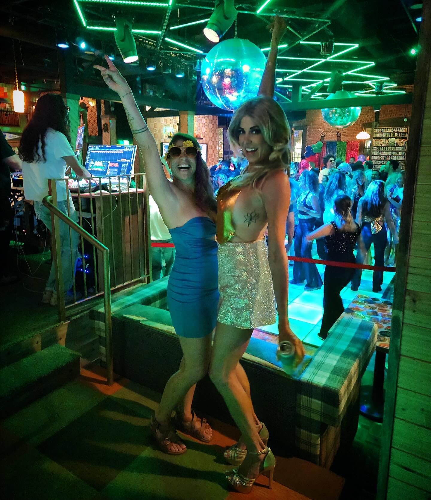 PSA: Life’s short. Work hard. Dance harder. 💃🏻 Especially on the 21st night of September! 🪩✌🏻
•
#goodnightjohnboy #discobesties #sandiegodance