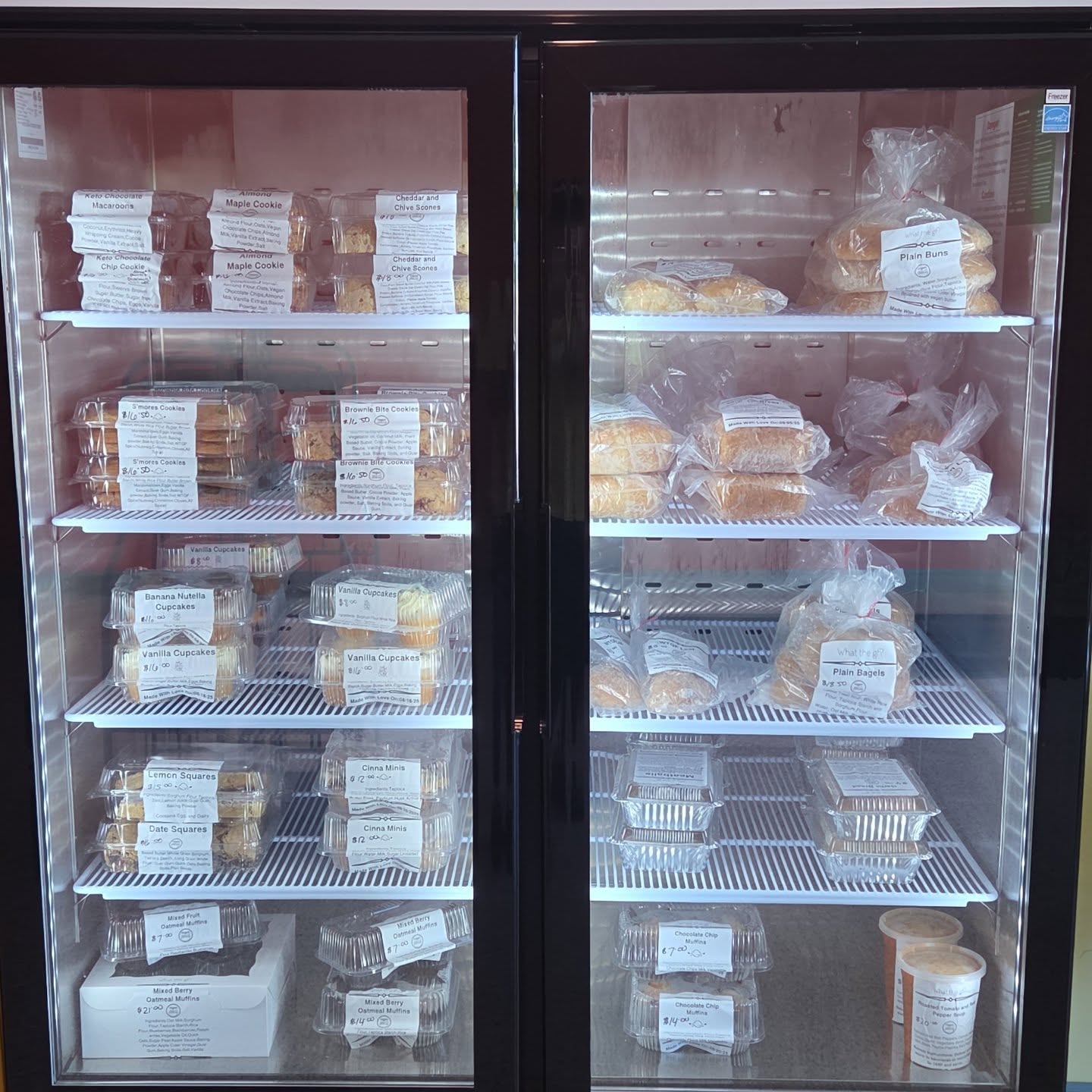 I still have lots of goodies in the freezer! Open until 3pm today. Open tomorrow (Saturday) 10am-3pm. Then open for our last week Wednesday October 1st - Saturday October 4th, 10am-3pm. Come stock up your freezer before we're closed!
#whatthegf #glutenfree #lastfewdays