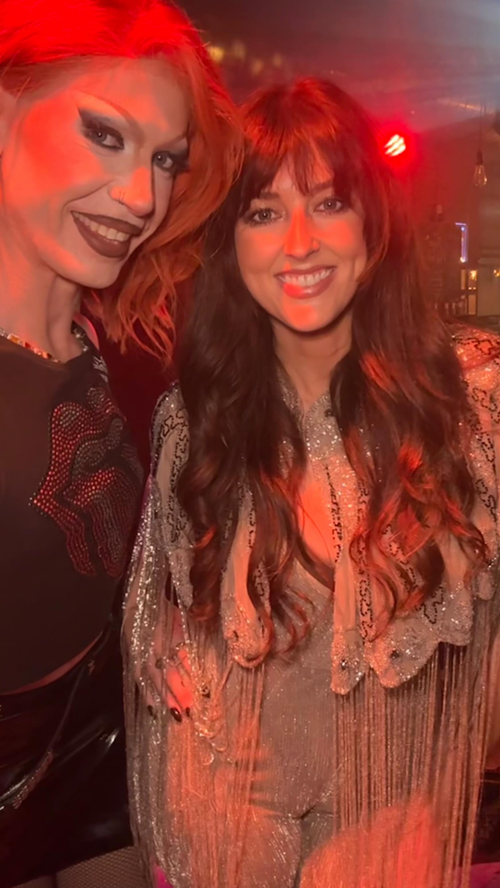 Mercury in retro glam with our @miss.leigh.ding at @jujusbar last Saturday 🪩🎸 I know it was a Queen night but playing Meatloaf and old school Cher was my absolute HEAVEN!