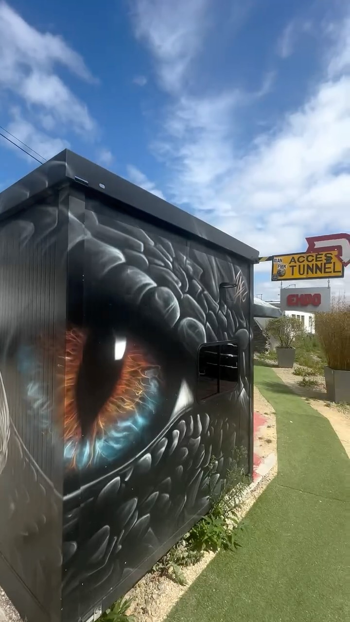🔥🐉 Obisidian – La Légende du Dragon 🐉🔥
Un voyage fantastique & mystique au cœur des tunnels de Morlaix…
🎨 Street-artistes locaux & internationaux réveillent la légende ! 🌌✨