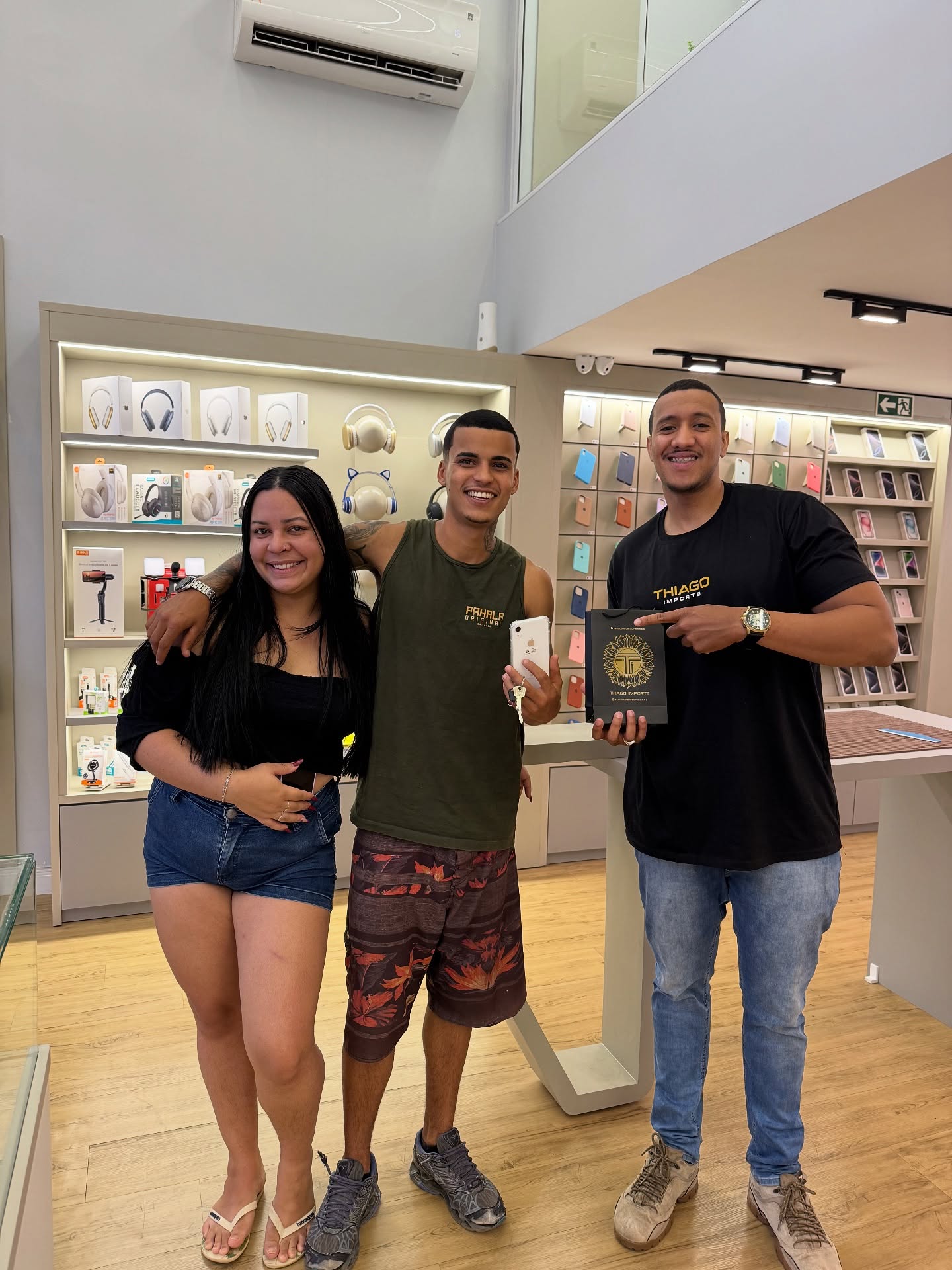 Fiquem com as fotos de nossos clientes lindos e maravilhosos na nossa unidade do shopping sul Valparaíso 🤩🥳❤️