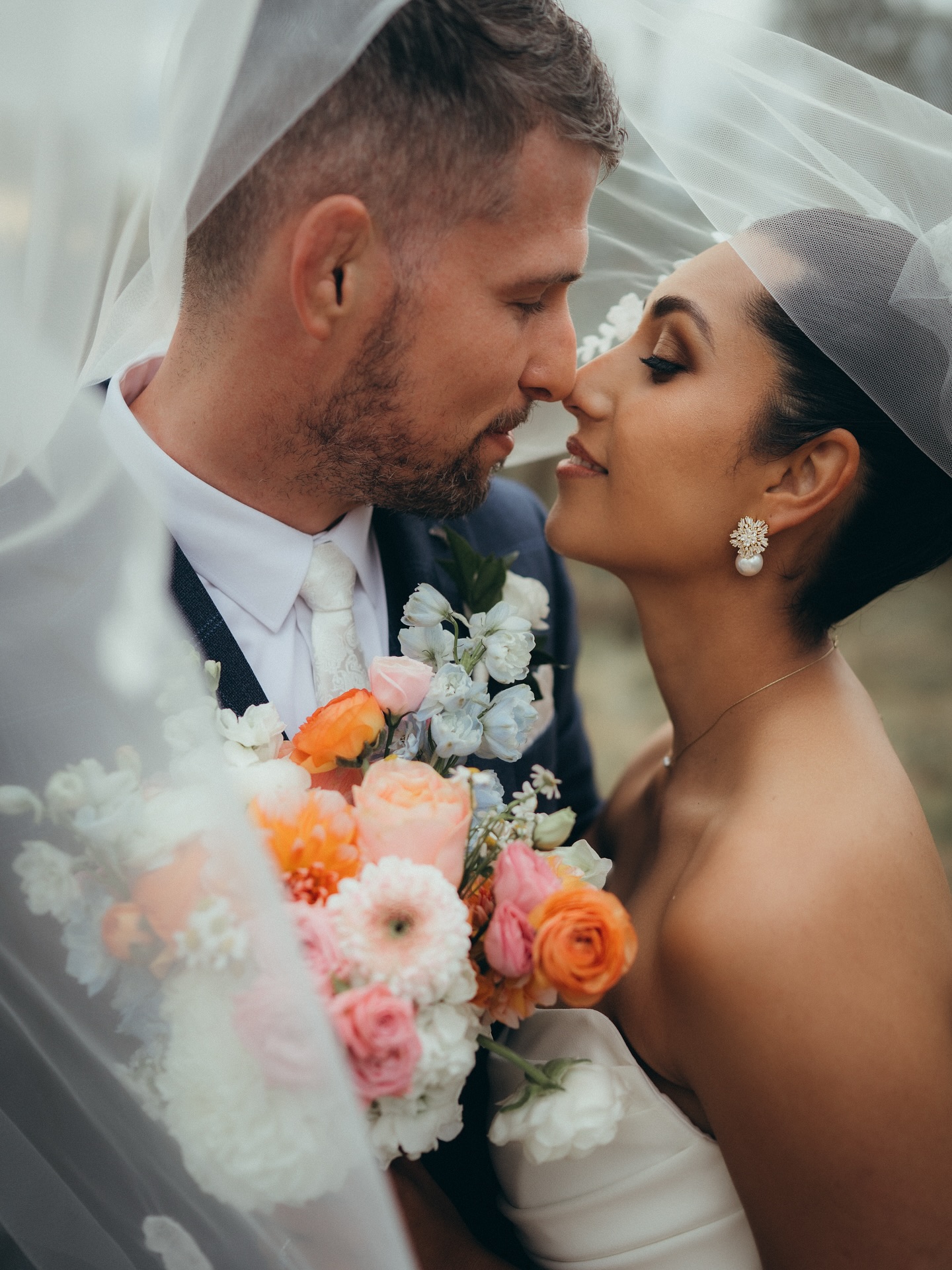 Picture-perfect from every angle! What an absolute pleasure it was to create this bridal look for the gorgeous @dddeanah
Swipe for more photos, and head to my website to inquire about your own wedding day makeup.
First picture by the talented
@firstechophotography
gorgeous hairstyle by @justinlancashair
Beautiful florals by @everblooming.love
.
.
.
.
.
.
.
.
.
.
#makeupartistgoldcoast #goldcoastmakeupartist #goldcoastmua #muagoldcoast #goldcoastmakeup #makeupgoldcoast #brisbanemakeupartist #makeupartistbrisbane #brisbanemua #muabrisbane #bridalmakeup #makeupinspo #bridalmakeupartists