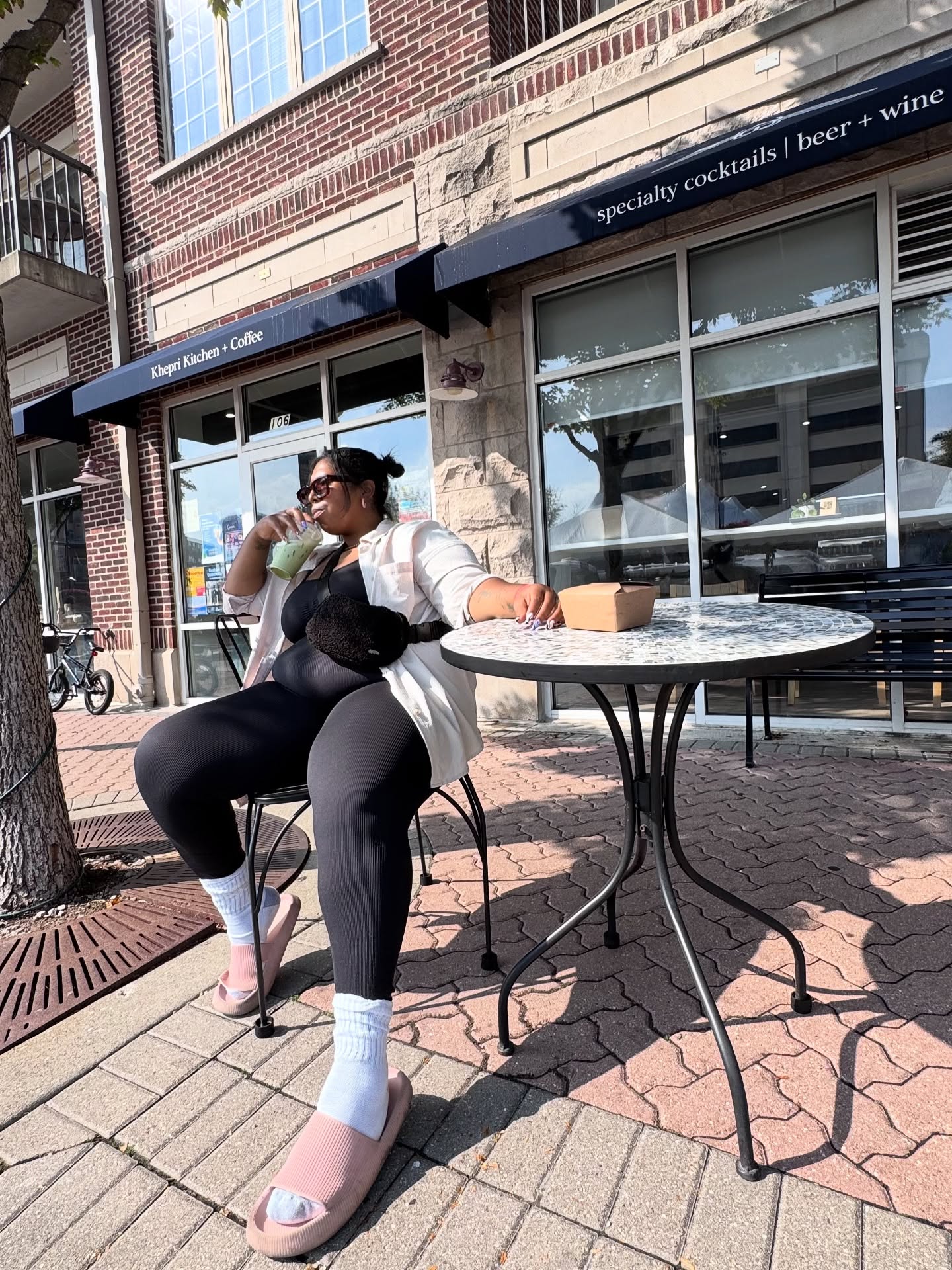 Just a girl in her comfy @savagexfenty set and drinking her morning matcha 🍵
#savagexfenty #savagexirl #savagexfentyambassador #savagexambassador #savagexfentyshow #plussize #plussizestyle #plussizecontentcreator