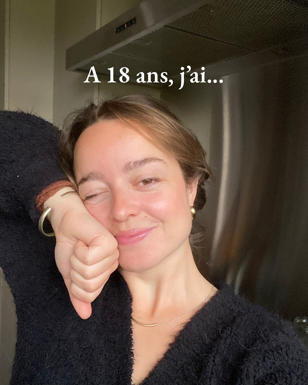 Et toi non plus !!
Un partage du cœur, parce que je sais que c’est aussi ce que tu vis en ce moment 🫶
Avec le SOPK et les symptômes qui vont avec, j’ai longtemps cru que SUPPRIMER des aliments allait me sauver.
Mais malgré l’arrêt du GLUTEN, du LACTOSE, et même avec une alimentation VÉGANE, mon acné était toujours là.
Mon SOPK aussi.
La suppression des protéines animales ont carrément empiré la chose. J’en ferai sûrement un autre post tellement c’est un sujet important pour notre santé 🙏
Mais surtout, je me sentais PERDUE, seule avec mes symptômes et mes restrictions - qui, on va pas se mentir étaient une vraie prise de tête 🥹
Aujourd’hui, c’est de ce chemin-là et de toutes les belles personnes que j’ai eu la chance d’accompagner qu’est né l’accompagnement que j’aurais ADORÉ avoir au moment de mon diagnostic 🫶
Le ✨ HAPPY HORMONES CLUB ✨
Un espace pour COMPRENDRE ton corps, APAISER tes symptômes et avancer SANS T’ÉPUISER à chercher la “solution miracle” !!
Tout est fait pour que tu avances à ton rythme, selon TA problématique
Tu apaiseras tes symptômes, et retrouvera énergie et serenite au quotidien ✨🙏
👉 Que tu aies le SOPK, de l’endométriose, de l’acné, ou des troubles digestifs : je suis là pour t’aider à aller mieux 🤝
——
Commente AIDE si tu veux que je t’envoie toutes les infos.
⚡️ Les PLACES sont LIMITEES et on démarre très bientôt !