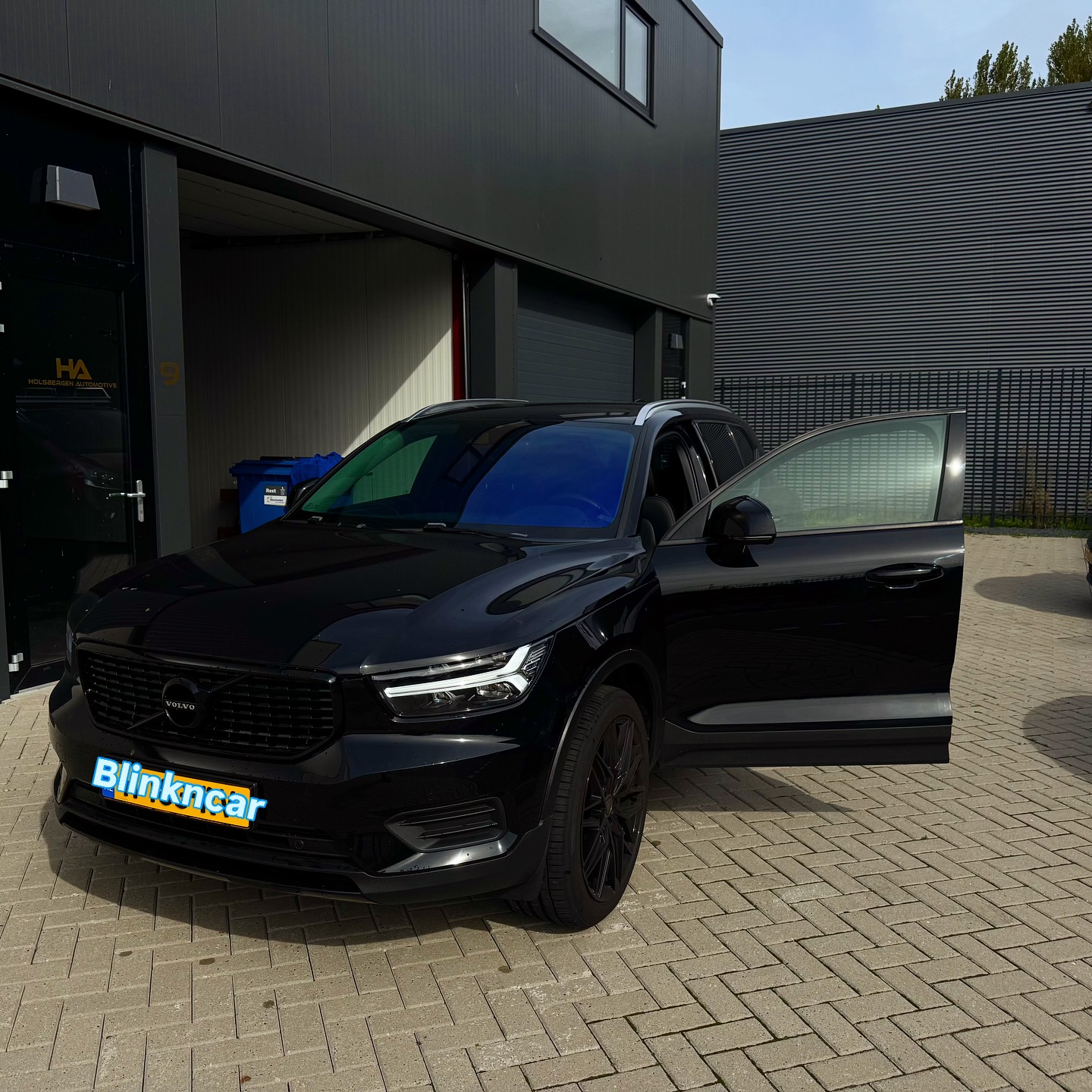 Prachtige chameleontint mogen installeren en een chrome delete op de bumper