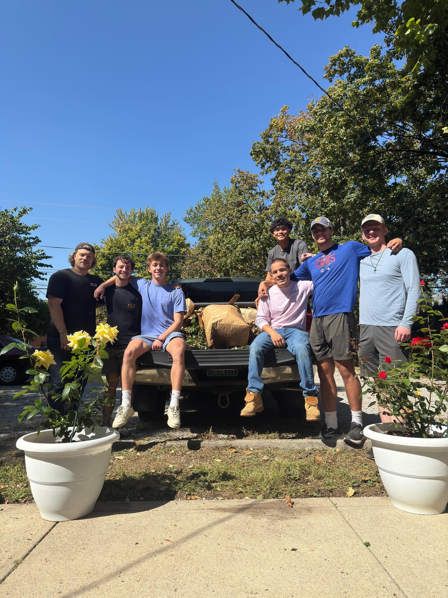 Some of our brothers returned to the Delaware Women’s City Club, and did some community service! We enjoy coming back and taking care of our old chapter house, and helping out the ladies at the WCC!
P!