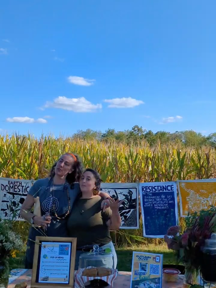 The most beautiful weather rolled through on Saturday evening, making a spectacular show that much more wonderful. @breadandpuppet is a gift and inspiration of a time. ✨🧡
Thank you to @wullandoak @sourland_bread Briana & Mary, Timber Hitch Farm & everyone who made the puppeteers arrival and performance possible.
Life is rolling on and on, and so hard for us right now. Be truth, grace, understanding, home, nourishment 🩵
.
Pop Up Menu:
Hibiscus peppermint iced tea
Farm vegetable minestrone
Lemon tahini hummus
Pawpaw cake
❤️