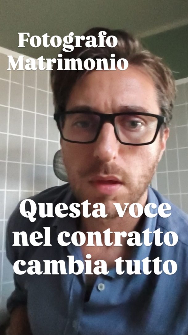 Non a tutti fa piacere diventare protagonista di un meme virale su Instagram.
Rispettare l'immagine dei propri clienti e dei loro invitati rientra nell'ABC per essere professionisti e professionali.
La viralità e l'algoritmo non dovrebbero vincere su questa cosa.
Voi che ne pensate?
#fotografoMatrimonio #matrimoni #professionefotografo