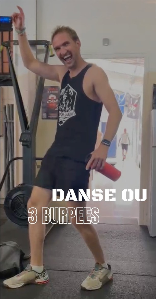 💃 Aujourd’hui à La Buse, c’était simple : danse… ou 3 burpees !
Spoiler : certains ont choisi la facilité… d’autres ont souffert 😅
#corssfitreunion #crossfitlabuse #crossfit974 #crossfitreunionisland
