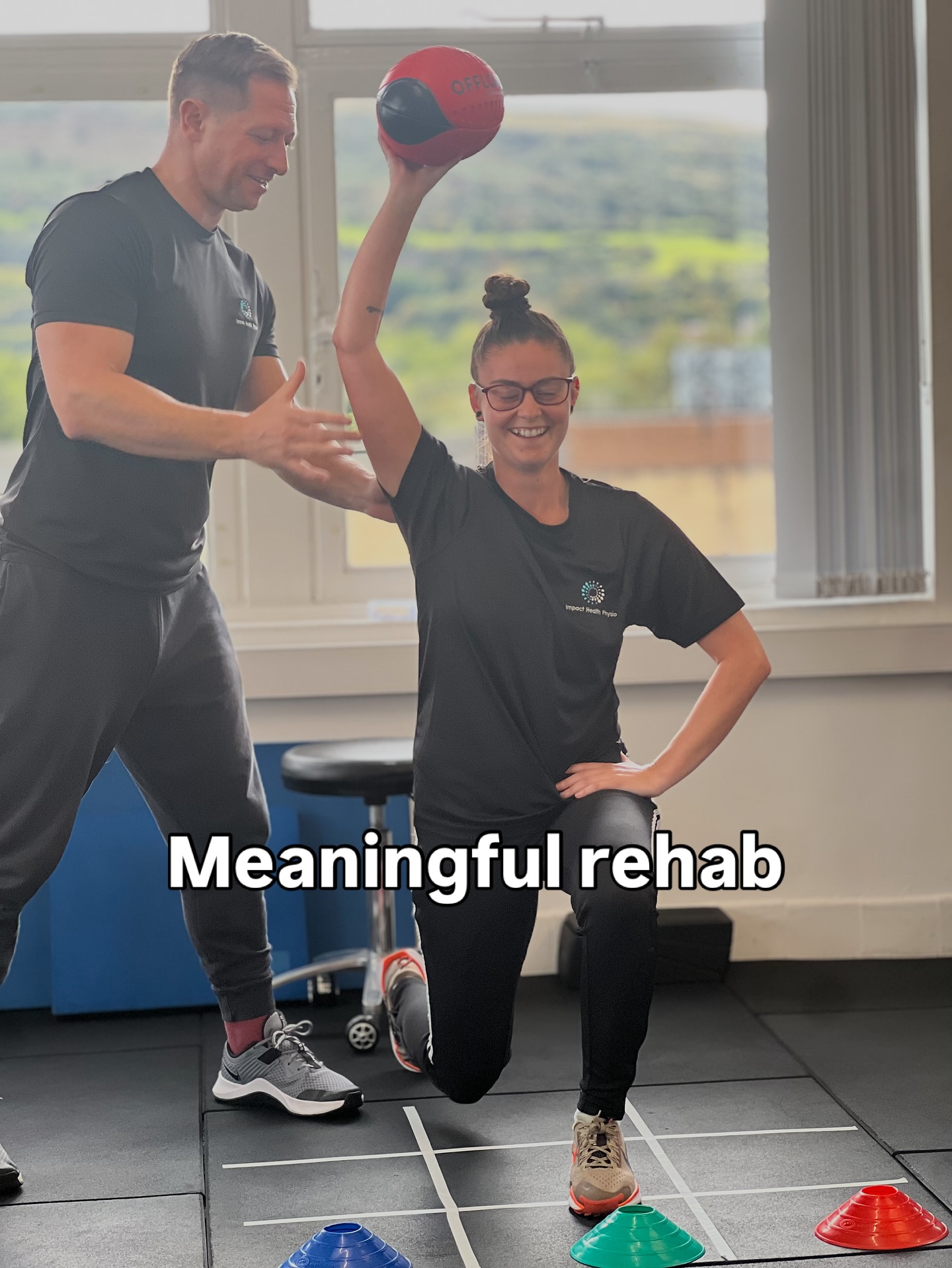 Thinking outside the box 🧠 📦
Today’s training was focused on getting comfortable with the uncomfortable.
🔹uppers injury, bring in lowers
🔸lowers injury, bring in uppers
🔹work local and global
🔸make it meaningful
🔷positive reinforcement (focus on what you can do, not just what you can’t do)
🔸be genuinely interested in meeting goals
🔹adapt as needed
(progress:regress:stay focused)
🔸manage expectations and small wins