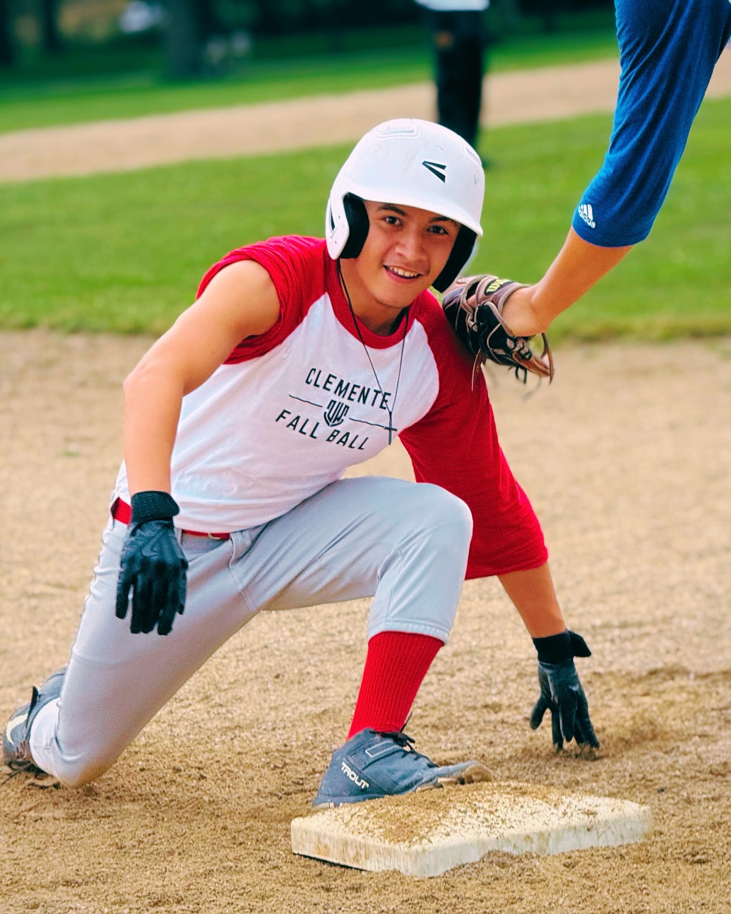 Clemente Fall Ball Opening Day was a SUCCESS!!! ⚾️🙌 Slight drizzle, pizza, chess games, street vendors, familias, and fun. From pony to major, Piotrowski Park was active with our incredible Urban Warriors teams, community and partners for most of the day this past Saturday.
Thank you @pizzanovaw26 for sponsoring enough 🍕for over 200 people! 🥳😋
Thank you @chicagochessfoundation for setting up a chess station where our kids, coaches, and parents got to compete with each other in a friendly environment ♟️🌳 Youth interested in further expanding their skills can sign up for Village Moves Chess Club at the link in our bio!
See you on the field ✨
#clementefallball #chicagoyouthbaseball