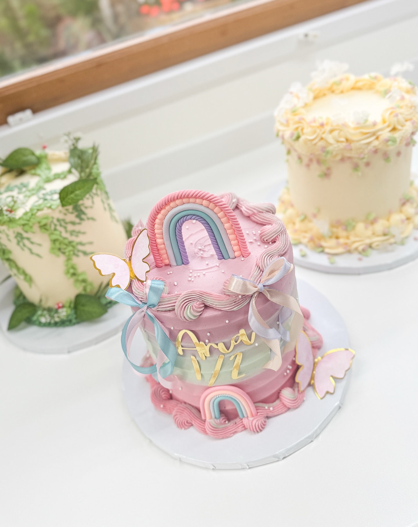 โจ Every celebration deserves a cake as unique as the moment โจ
๐ Rainbow magic for a little oneโs half-birthday
๐ Butter yellow florals
๐ฟ Woodland wonder with hand-piped greenery
All 100% vegan ๐ฑ and crafted with love ๐
Which one would you choose for your celebration? ๐
#VeganCakes #CelebrationCakes #VeganBakery #PlantBasedCakes #VeganCelebration #VeganDesserts #CrueltyFreeBaking #CustomCakes #VeganButtercream #BakeryLove