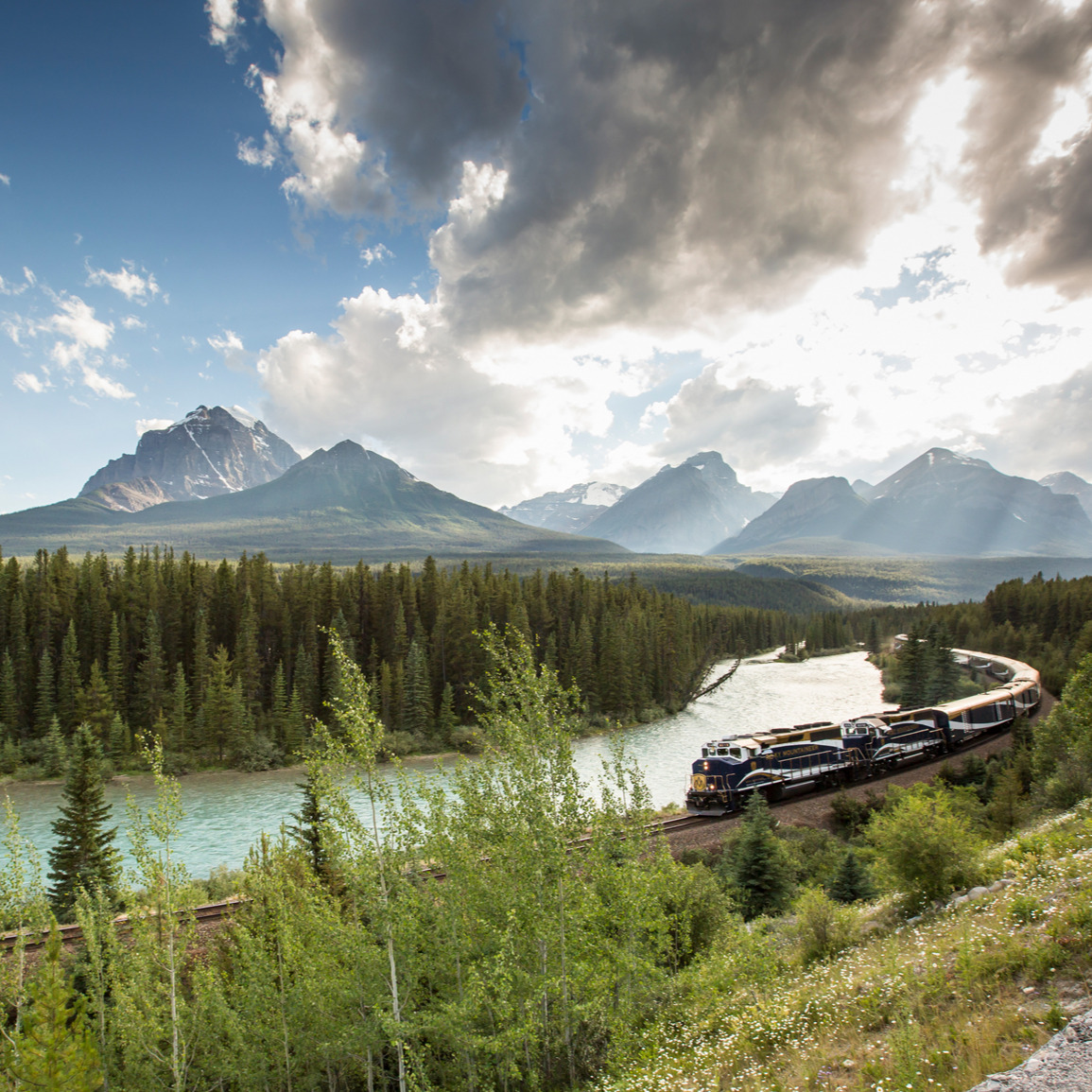 Embark on a Journey of a Lifetime with Rocky Mountaineer
Don’t miss your chance to experience the rail journey of a lifetime with @RockyMountaineer this year. See mountain peaks and breathtaking vistas in luxury as you journey through the Canadian Rockies or the stunning American Southwest, taking in some of the most spectacular scenery North America has to offer. Explore four unique rail routes, world-class service, regionally-inspired food, and more. DM or contact me to learn more and book your one-of-a-kind journey.