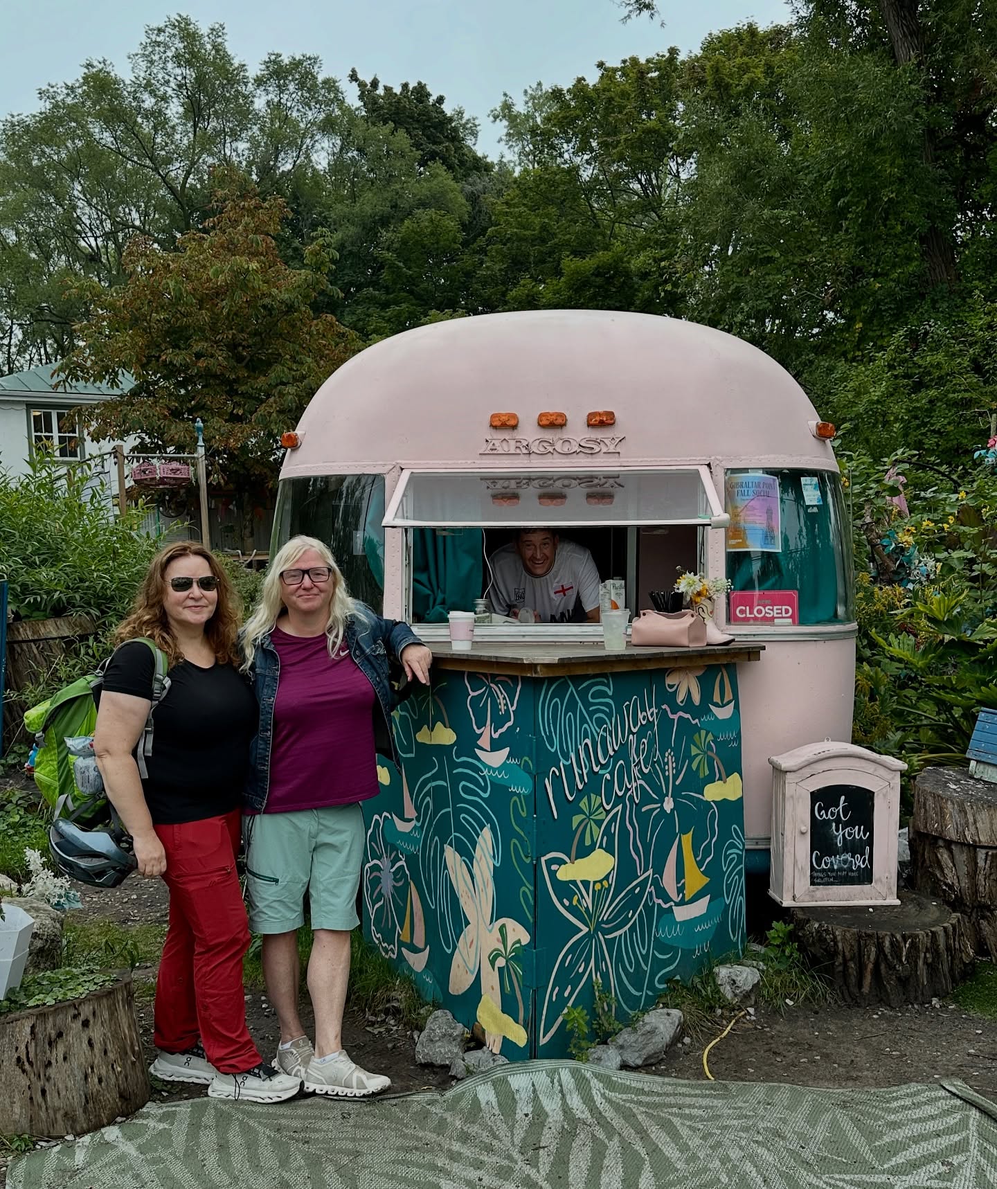 When your cycling tour turns into a treasure hunt for coffee, you know you’ve found the magic of the Runaway Cafe. ✨🚲☕️
The days are golden as we transition from summer to fall and we enjoy lattes under trees, laughter with new friends, and a dash of island charm. 🍃🧡
Catch it will you can - the bikes may hibernate soon, but the memories roll on. 🍂
#TorontoIslands #RunawayCafe #PedalToronto #BikeTours #SightseeingToronto #DestinationToronto #TravelCanada #TourismToronto #LocalGuides #Coffee #CyclingLife #NextAdventure