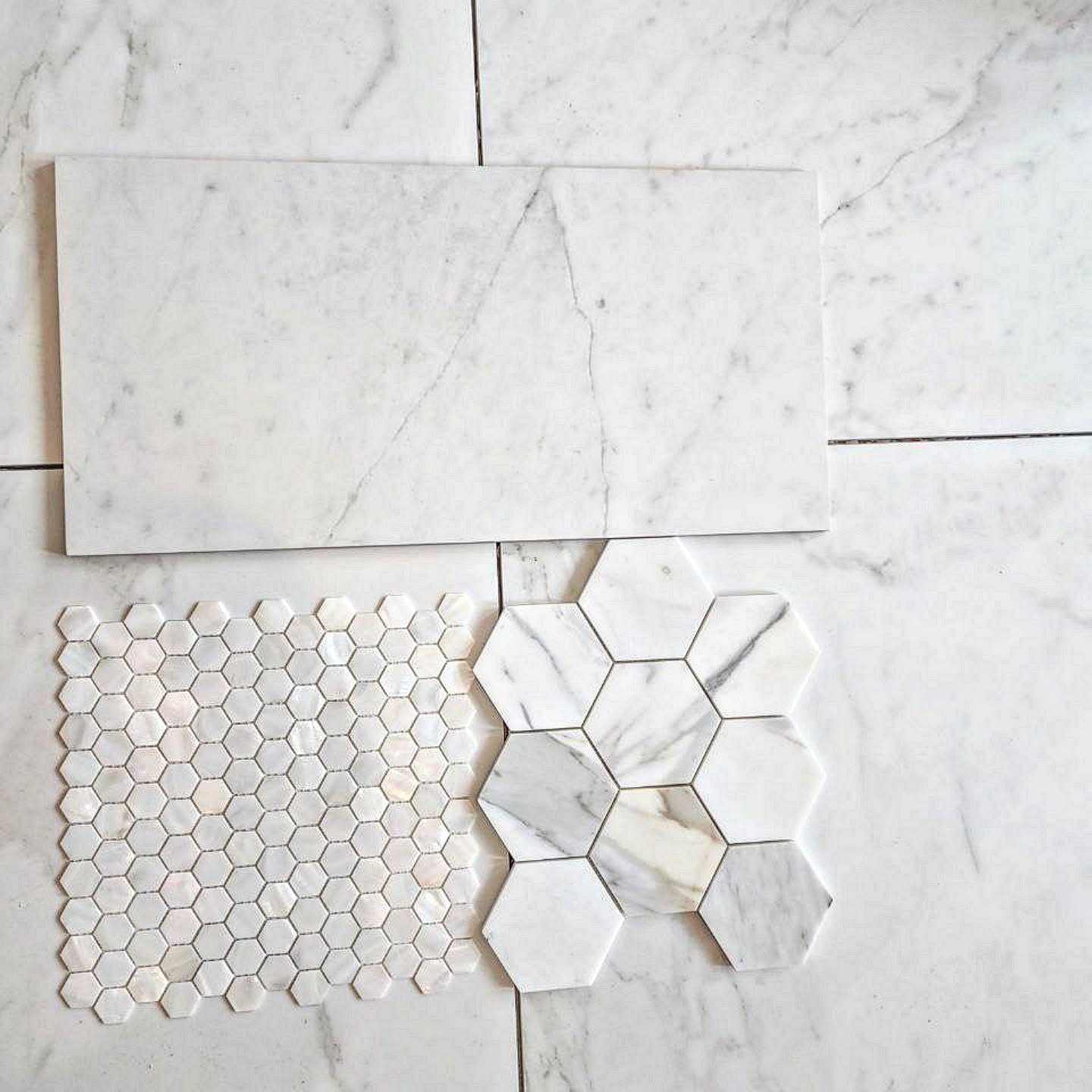 🛁 Choosing style together with our client!
The upcoming shower will combine large-format tile with mosaic accents.
Which one do you prefer — classic or geometric?
#ColoradoRemodel #TileDesign #ShowerInspiration #KeyConstruction #MarbleTile #DenverHomes