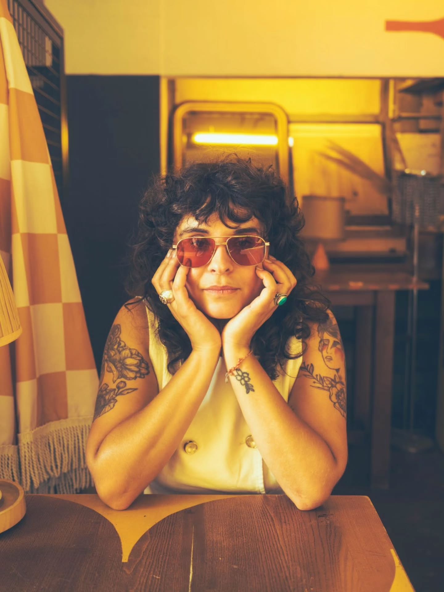 EVA.
#portrait #doglover #dogphotography #vintage #vintagestyle #bordeaux #70s
@eva_mllet
@casernebbordeaux