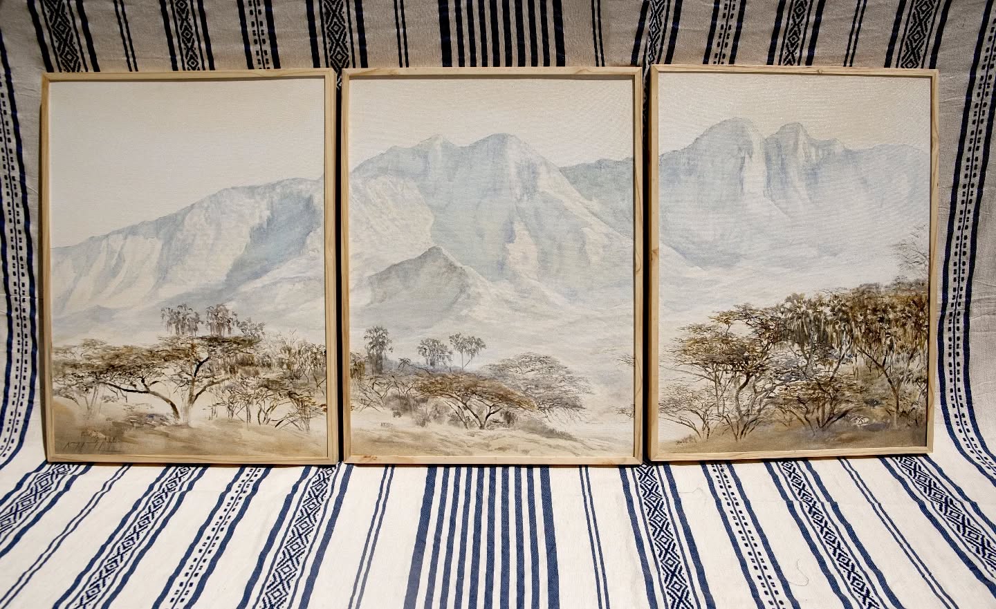 Matthews Range, Samburu Triptych, Sold. Am really enjoying doing some big landscapes, will post more soon. #oilpaintings #samburukenya #amysandyslumsdaine #oilpaintingsoncanvas