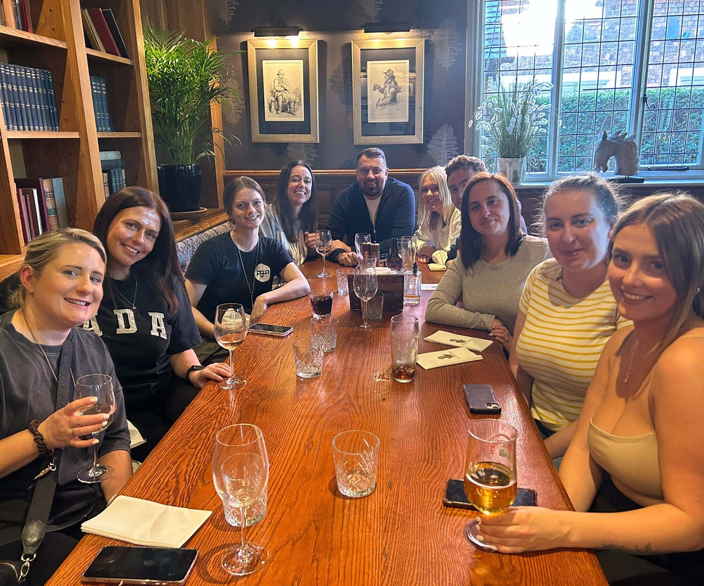 Wishing a very Happy Birthday to our director, Martin! 🎂
Yesterday, we had the pleasure of celebrating a big birthday in the office! Cheers to a great leader and many more years of success ahead🎉