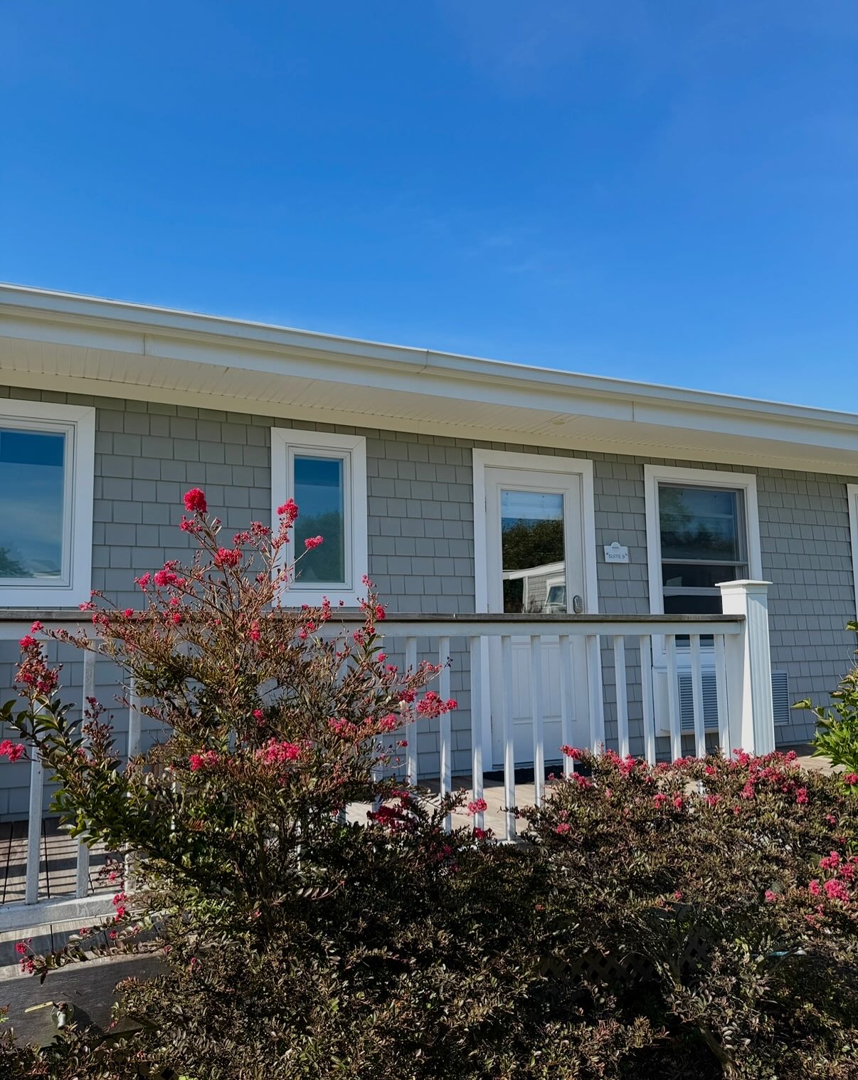 The simple beauty of the Fire Island Boatel ✨🌷