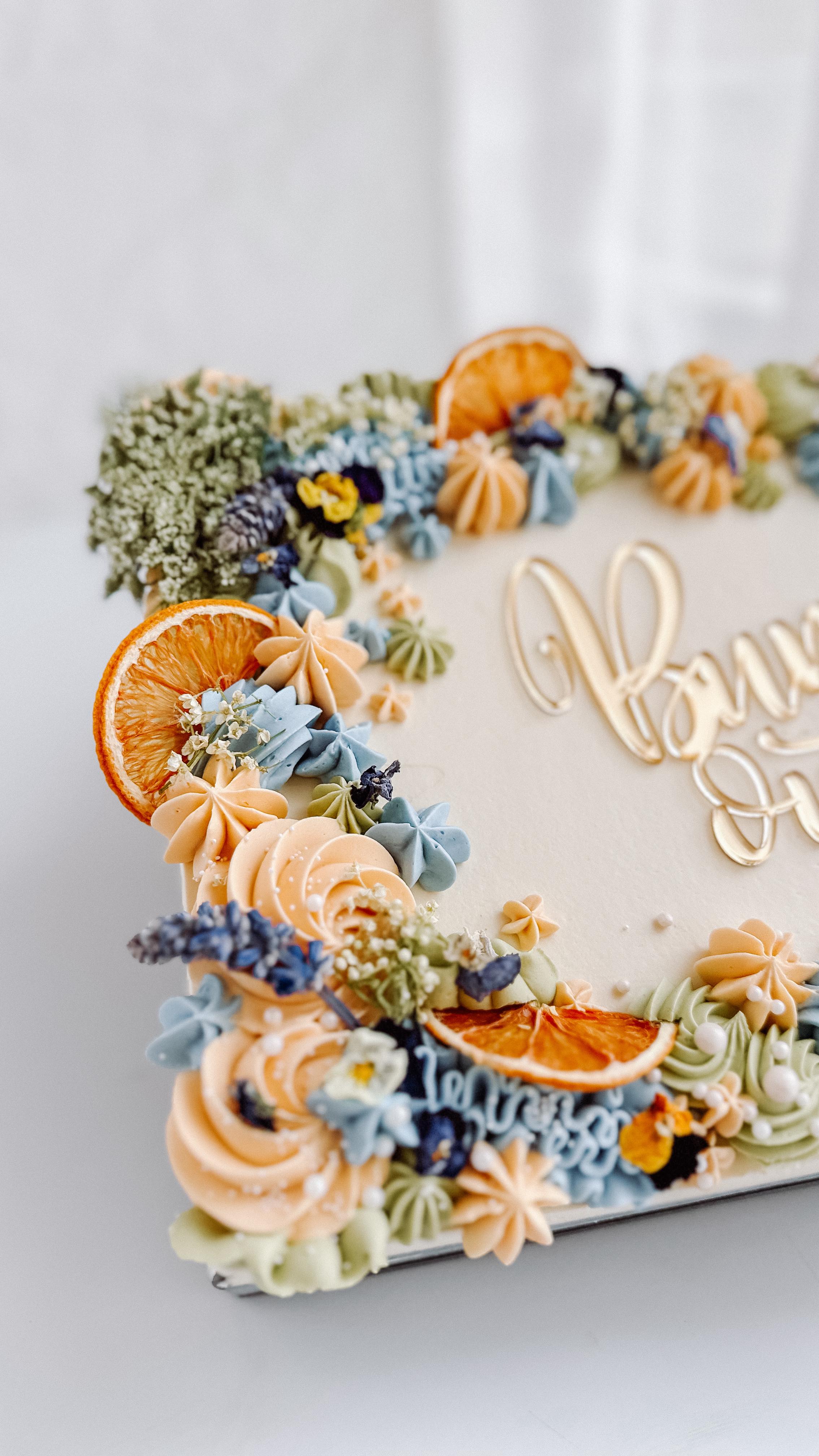 When a client doesn’t even blink at the invoice and just says “send it over” 👏✨
That’s the kinda love that makes a baker do a little happy dance in the kitchen 💃🍰
Because when you know your worth (and your buttercream is THAT good 😉), you attract the people who know it too.
Here’s to dream clients, sweet trust, and cakes that are worth every crumb! 💕🎂
#BakersJoy #KnowYourWorth #DreamClientsOnly #WorthEveryBite