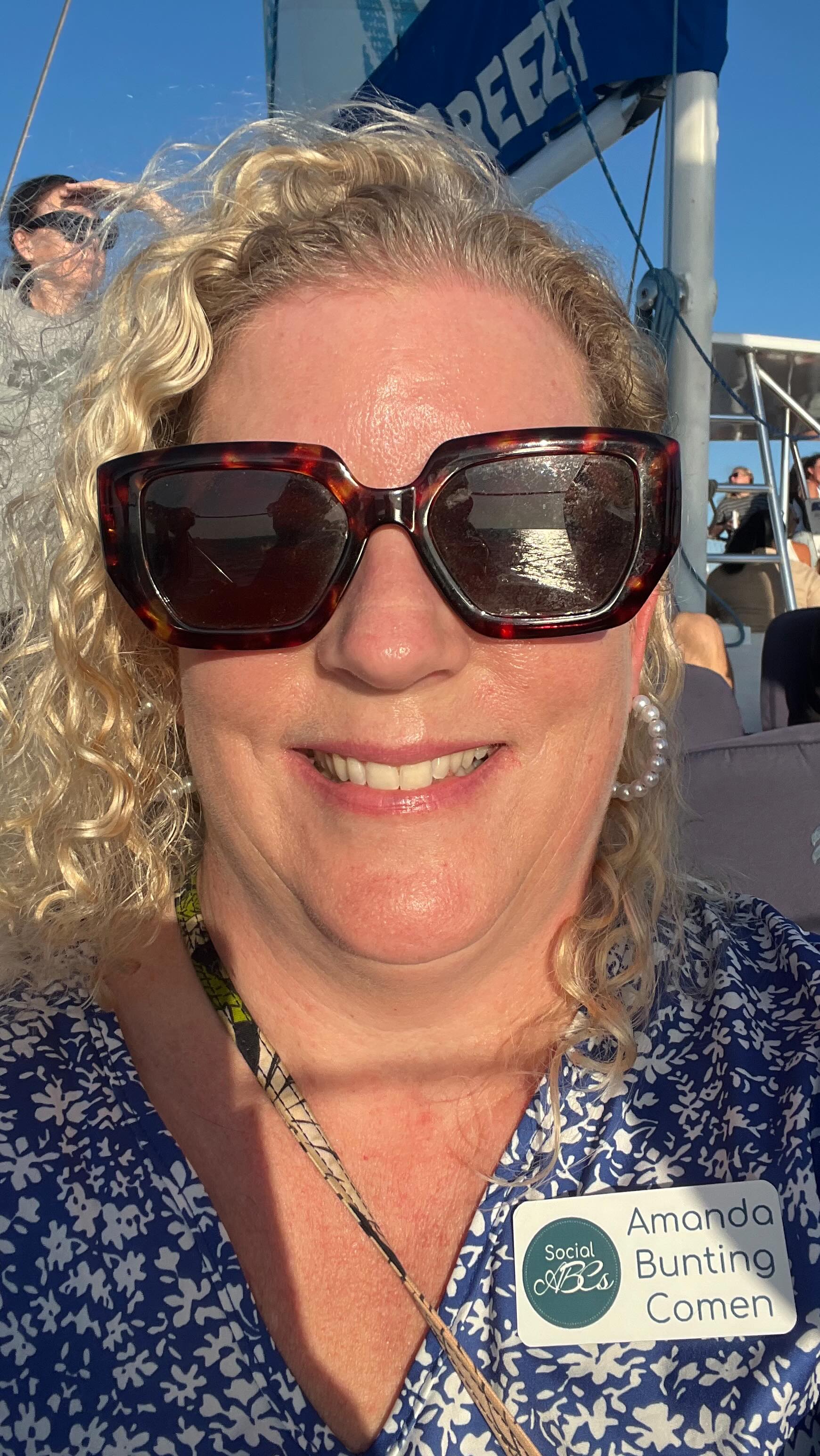 POV: You’re surrounded by inspiring women, sipping cocktails at golden hour, then cruising the Charleston harbor with the most empowering energy all around you @palmetto_breeze @sunsetsshemcreek @mtpchamber