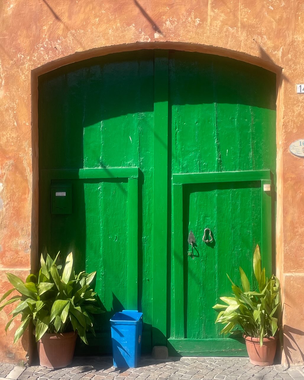 More doors! Recently visited the beautiful island, Sardinia, so called not after the fish, but a sandal.
There were some beautiful and celebrated doors which beautiful colours that work so well in the Mediterranean sun