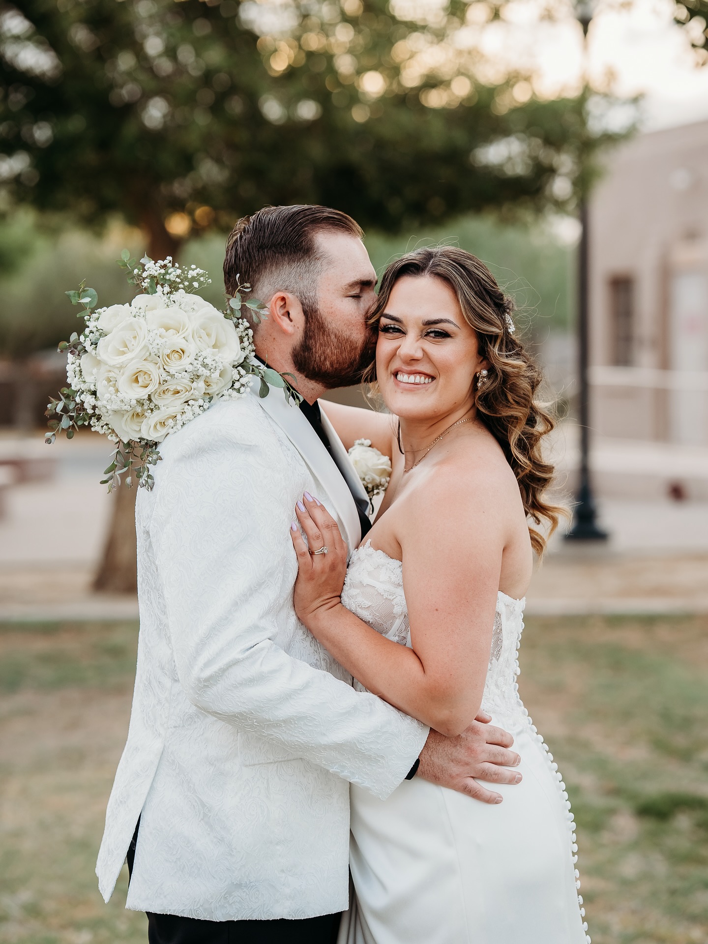A whole new chapter unlocked 🔓 congratulations to this beautiful couple. Vision Weddings AZ is here to capture your beautiful day. ✨
.
.
#photography #kategrutskyphotography #phoenixphotography #phoenixphotographer #photooftheday #phoenix #arizona #arizonaweddingphotographer #azweddingphotographer #wedding #weddingphotography #weddingday #weddingphoto #couplegoals #couplephotography #couplephotoshoot #coupleportrait