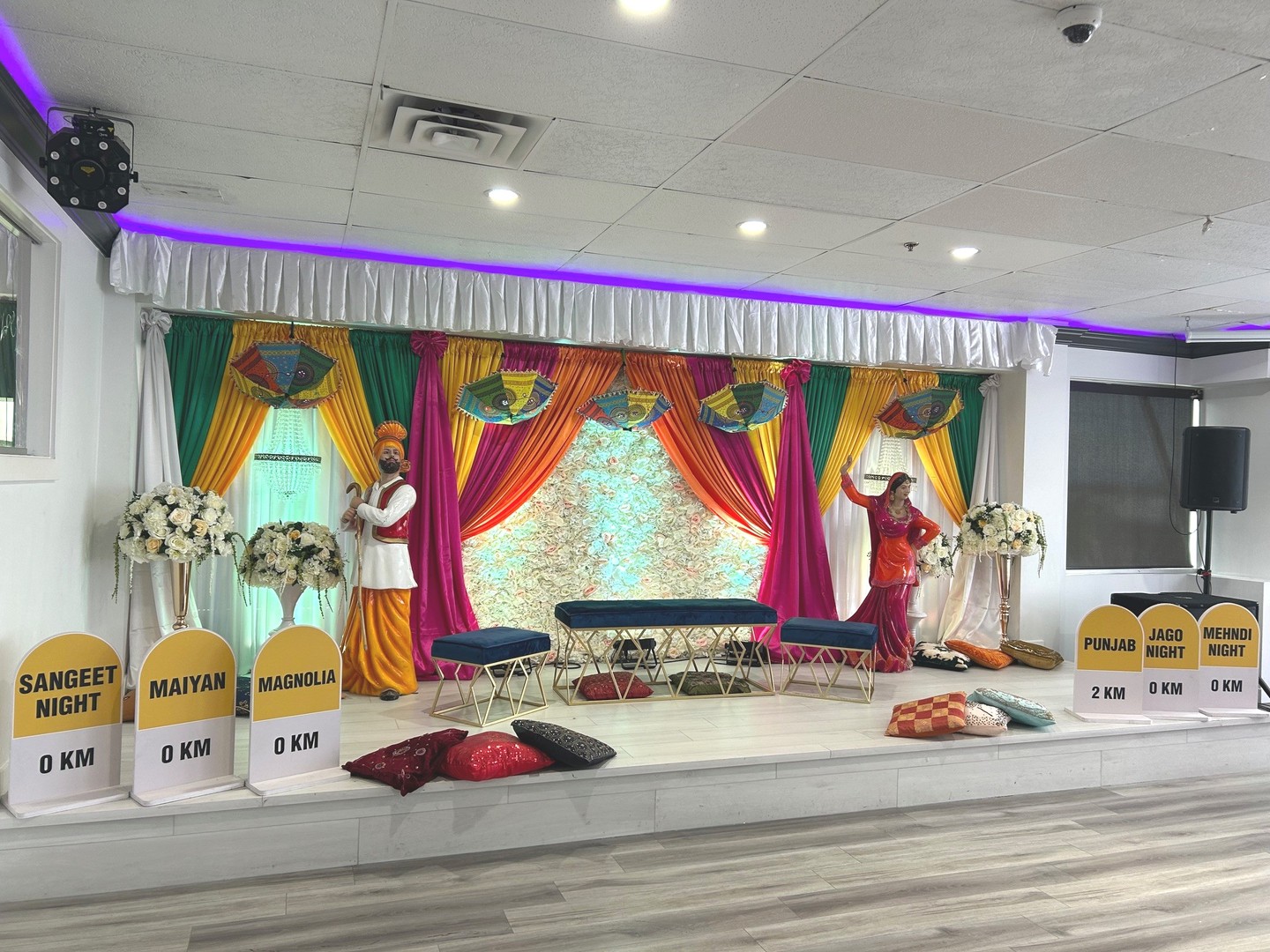 The stage, the decor, the atmosphere and most importantly the vibe!
What a great event! The decor team @fusionbollywood did not disappoint.
Book your event today!
#yyc #calgary #yycweddings #yycevents #venues #banquethalls #yycnow #fusion #weddings #decor #inspo #catering #jasminehallyyc #bestvenues #yycbanquethalls #anyevent #yycbride