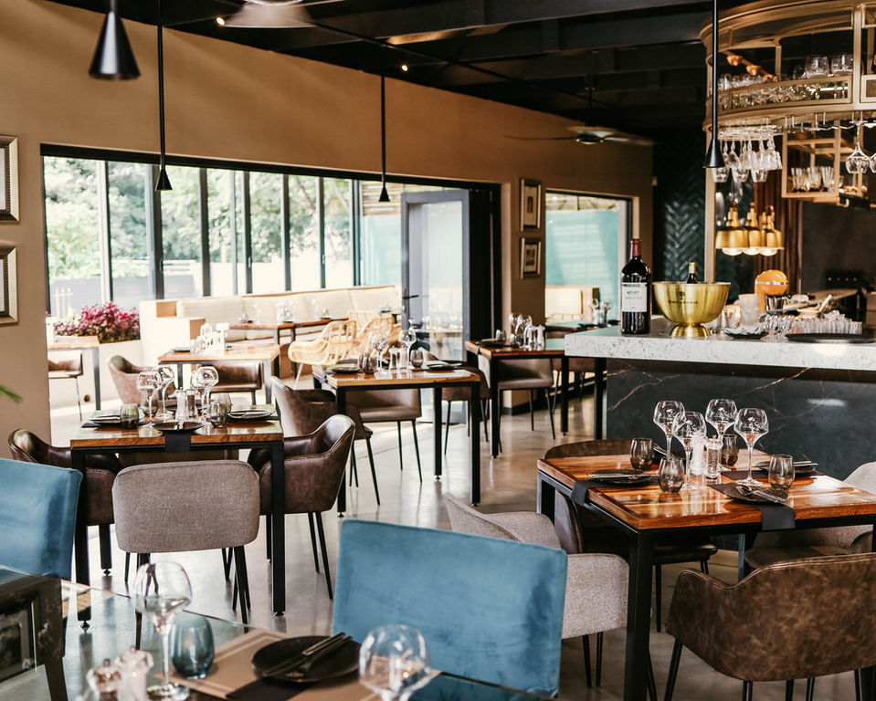 ✨ Celebrate your team’s success in true Mediterranean style!
Pasta Barra’s private dining is perfect for year-end functions, embassy gatherings, and business celebrations. Enjoy handcrafted cuisine, award-winning wines, and warm hospitality in an elegant setting.
Book your exclusive event now—spaces are limited!
#PastaBarra #YearEndFunction #CorporateEvents #PretoriaRestaurants #PrivateDining #MediterraneanHospitality #TeamCelebration #EmbassyEvents