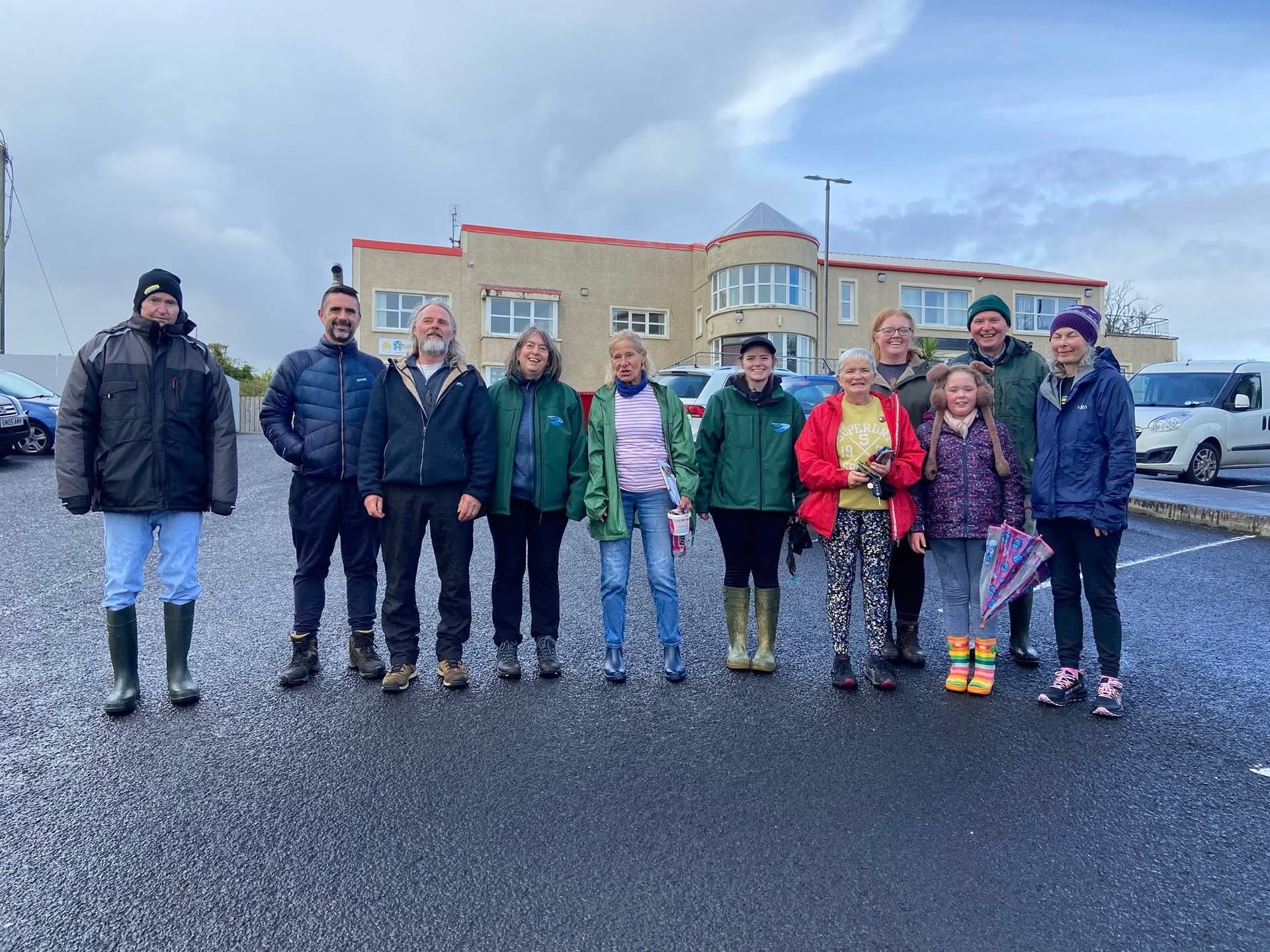 If you go Coastwatching, your dog needs to be elsewhere or on a lead - one of the lessons from a fascinating insight on the morning fieldtrip, before the indoor discussion on the issues facing Lough Foyle.
Coastwatcher Karin Dubsky, and Donegal regional coordinators, Tom Hannigan and Dr. Trish Murphy started the survey season off at the transboundary estuary. It was a fun and educational event, partnering up with @inishowenrivers to survey Lough Foyle.