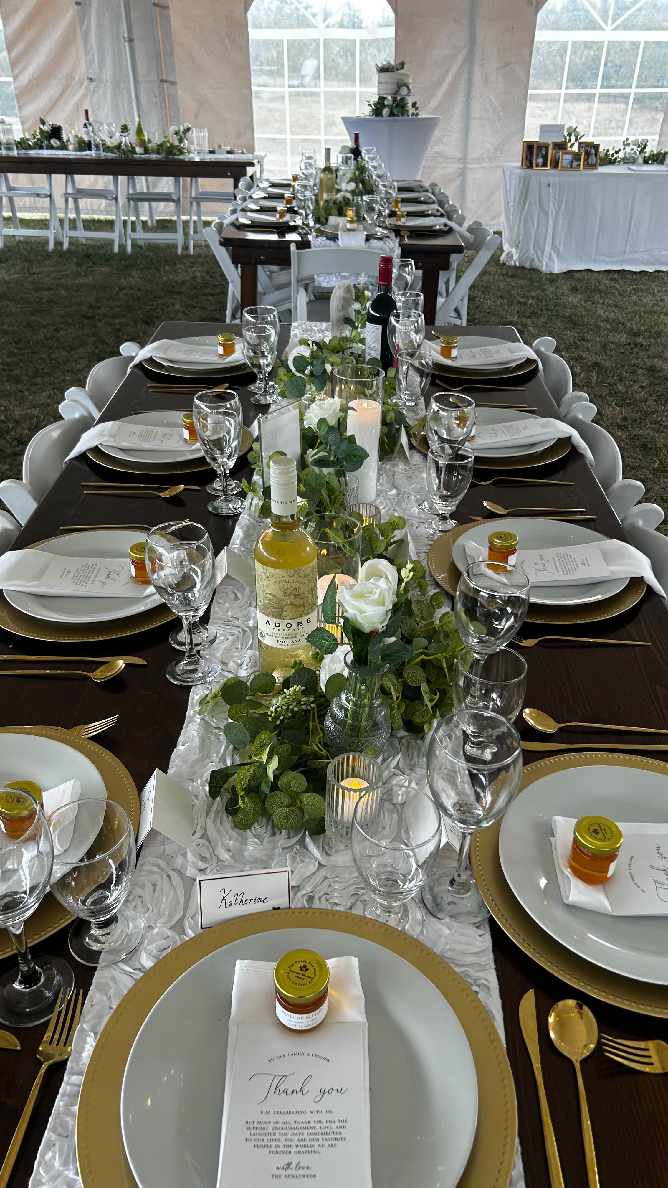 ✨From blank canvas to breathtaking celebration✨
We loved bringing M&F’s vision to life today with a stunning before-and-after transformation featuring so many of our curated rental items and custom, made-to-order pieces from our bespoke boutique.
From linen signage to custom seating charts to tablescapes, every detail was thoughtfully created and decorated to create magic for their special day 💫
Explore our rentals, coordination services, and bespoke boutique at theweddinglab.ca 💍