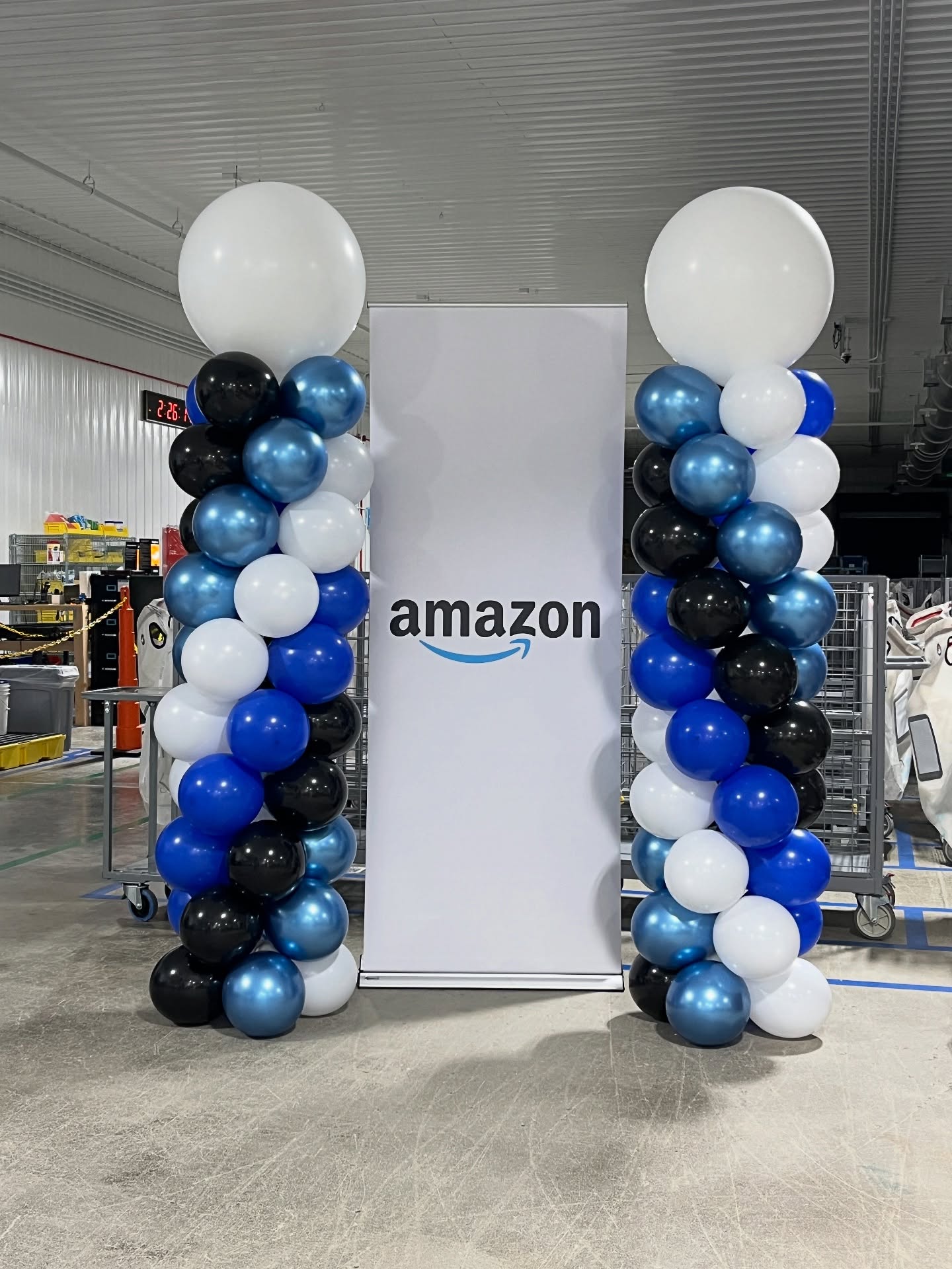 What an honor! Pippy’s Poppin Balloons helped celebrate the grand opening of Amazon’s very first shipping facility in Caribou with our custom balloon columns. Big milestones deserve big celebrations! ✨
#PippysPoppinBalloons #BalloonDecor #GrandOpening #CaribouEvents #CaribouMaine #BalloonColumns #RibbonCutting #CorporateEvents #EventDecor #maineballoonartist #AmazonCaribou #maineballoonstylist