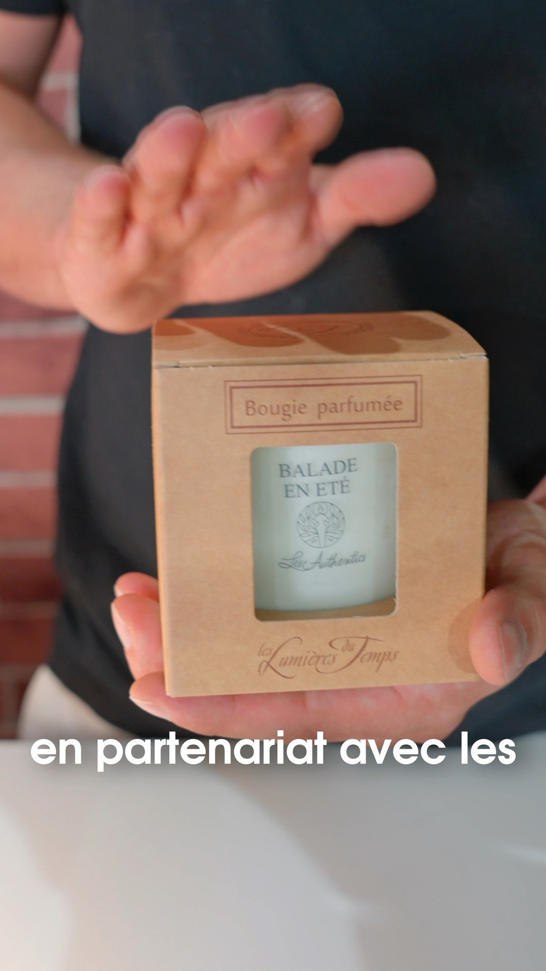 Voici notre bougie artisanale "Balade en étè"
Un design élégant, une flamme apaisante, un parfum qui transforme l'ambiance.
Parfaite pour vos soirées cocooning ou pour offrir.
Fabriquer avec de la cire végétal !
* Notre site :
lecomptoirdesauthentics.com #bougie #candle #cadeau #madeinfrance