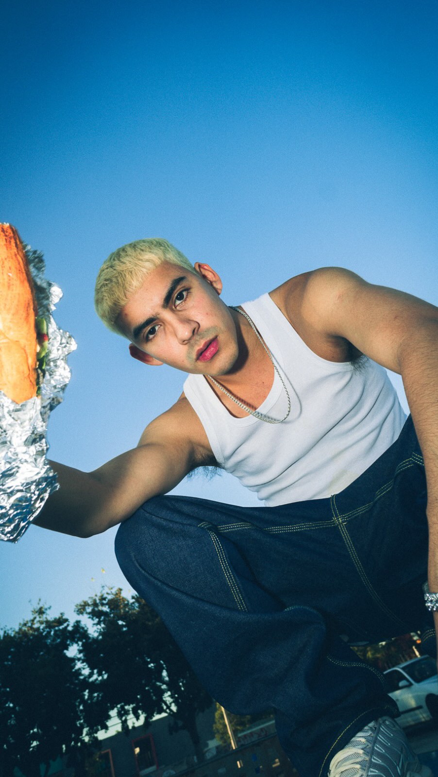 Estudiar o trabajar da hambre… y nosotros tenemos la solución 👀 lo que salva es un Deli a tu pinta 🤤Arma tu sandwich como quieras y cómelo donde quieras 🍔✨
DELI + LECHUGA + PROTEÍNA + 3 INGREDIENTES
+SALSAS Y CROCANTE 🤤
¡Ven por el tuyo a solo $4.490!
#DeliXL #PizzasXL #UsachLovers #AlmuerzoUniversitario #FoodieUSACH #EstudiantesConHambre #DeliBreak #ComidaRicaUSACH #UniversidadDeSantiago #SaboresXL #EstiloUni #ComidaJuvenil #QueRico #FoodiesChile #EstudiantesXL #AlmorzarEnLaU #RicoYBarato #DelisPersonalizados #SaborUniversitario #cometeundeli