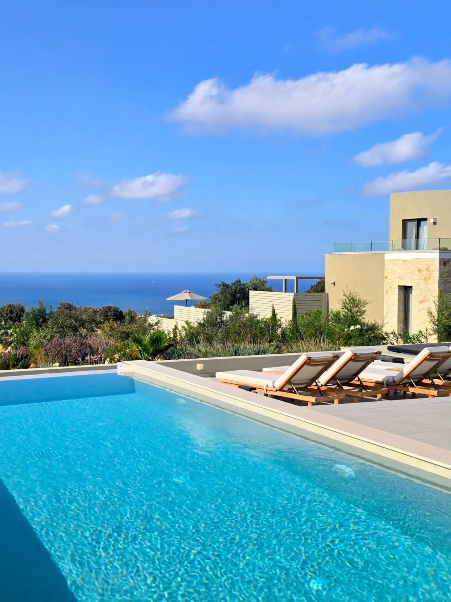 Immerse yourself in the beauty of Crete, where stunning coastlines meet serene mountain landscapes. 🏖️⛰️ Enjoy daily yoga sessions, invigorating hikes, and time to unwind while savoring fresh, local cuisine. This retreat blends relaxation and gentle adventure, perfect for those seeking a restorative escape with a touch of exploration. 🌿✨
🗓️ Limited spots available:
- Week of 2–8 November: last remaining spots! 🕊️
- 26 April – 2 May 2026: open for bookings 🌸
What you’ll experience:
- Daily yoga sessions for all levels 🧘♀️🧘
- Scenic hikes with breathtaking views 🥾
- Fresh, local Crete cuisine prepared with love 🍋🥗
- Time to unwind, reflect, and reconnect 🌅
📍 Location: Crete, Greece
🎒 Suitable for beginners to seasoned yogis and hikers
🌟 Small group size for personalized attention
Reserve your spot now and start your next adventure in paradise! 💫
.
.
.
.
.
.
.
.
.
.
.
.
.
.
.
#creteretreat #creteretreats #nefelinineretreats #hikingandyogaadventures #crete #creteisland #yogaretreat #yogaincrete #wellnessretreat #travelgram #mindfulness #naturelovers #hikingadventures #greecevacation #fusionwellness #localcuisine #sunsetyoga #mountainlakes #coastaltimes #adventuretherapy