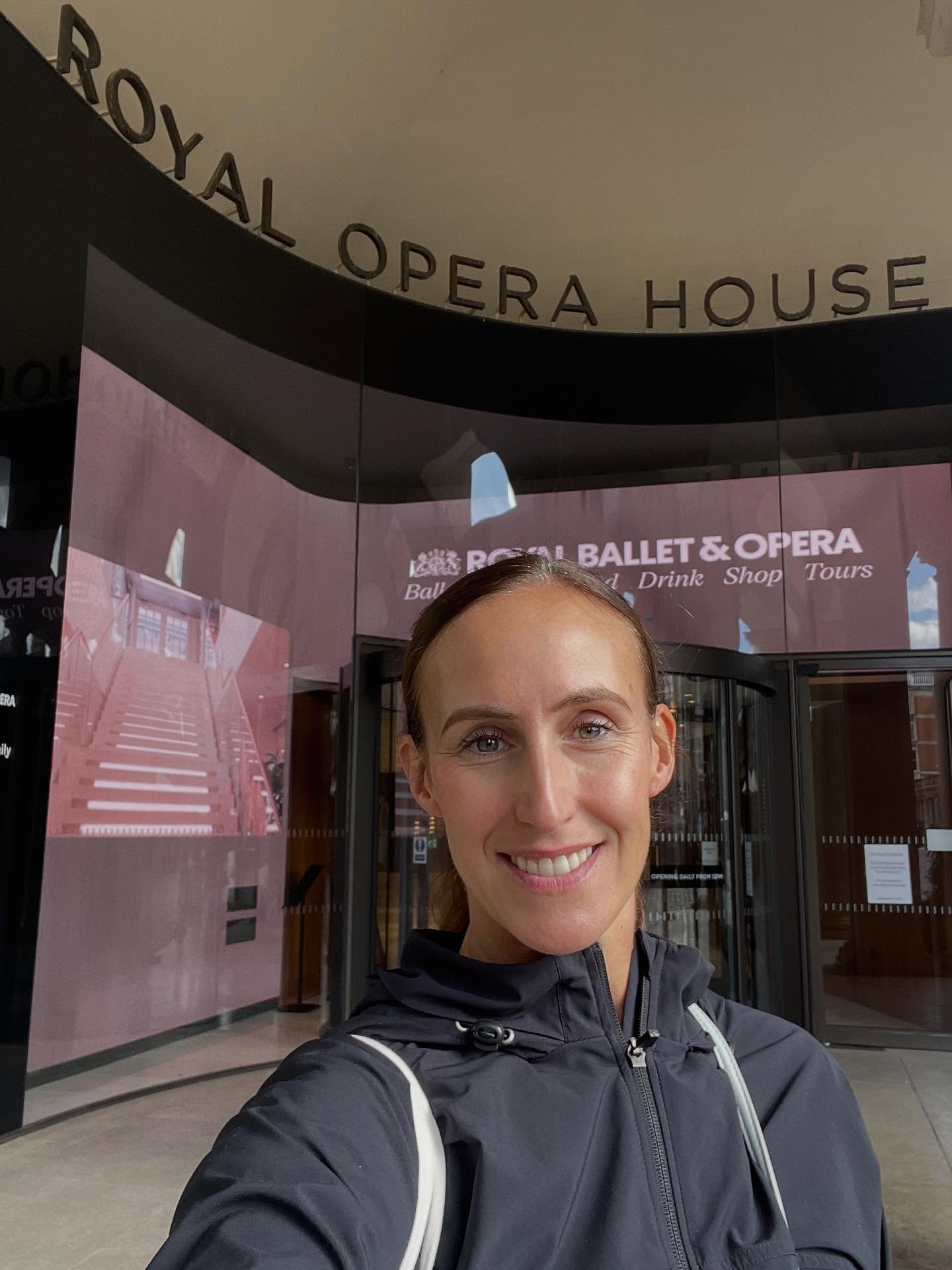 Back at the amazing Royal Ballet today, full clinic day massaging the incredible dancers 🙌