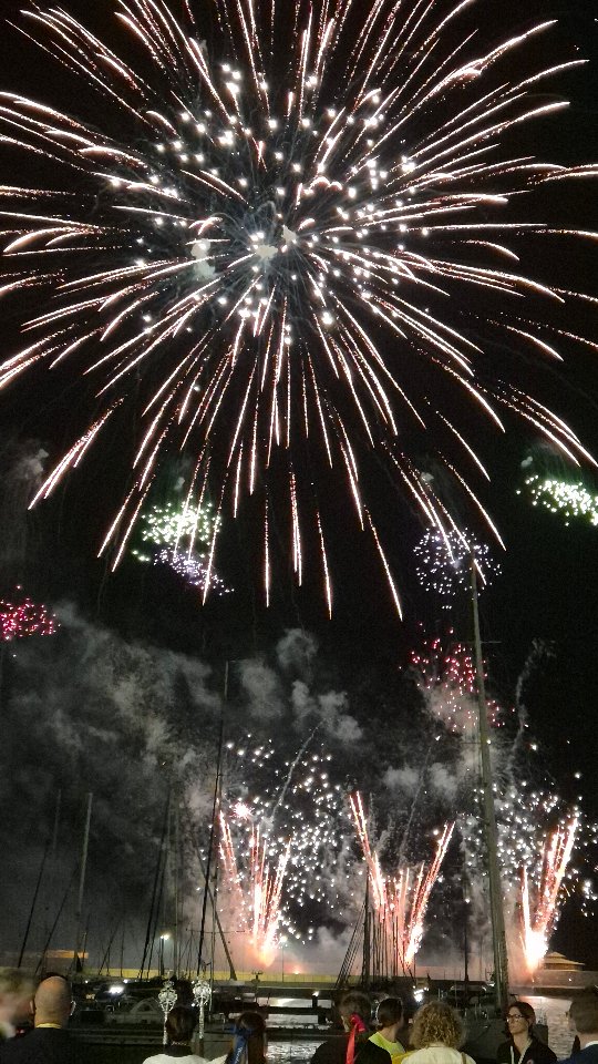 After my concert on September 7 in DĂŒsseldorf, I traveled directly to Spain - to the city of Adra, which has now become my favorite place. đ
As part of the celebration of the Virgen del Mar, I had the honor of singing Ave Maria at the beginning of the evening. Later, there were breathtaking fireworks, and we moved towards the church, where I joined the procession.
It was a magical night, a memory I will cherish in my heart forever. đȘđžâš
@aytoadra @almeria24htv
.
.
.
.
.
.
#adra #andalucia #spain #aniistraveling #annamoog #singersofinstagram #virgendelmar #avemaria #procession #classicalsinger #soprano #concertlife #musicfromtheheart #internationalartist #musicjourney #operasingersofinstagram #classicalmusic #sacredmusic #festivalvibes #travelandmusic #musicandtravel #opera #operasingerlife #spanishnights #unforgettablemoments #classicalmusic