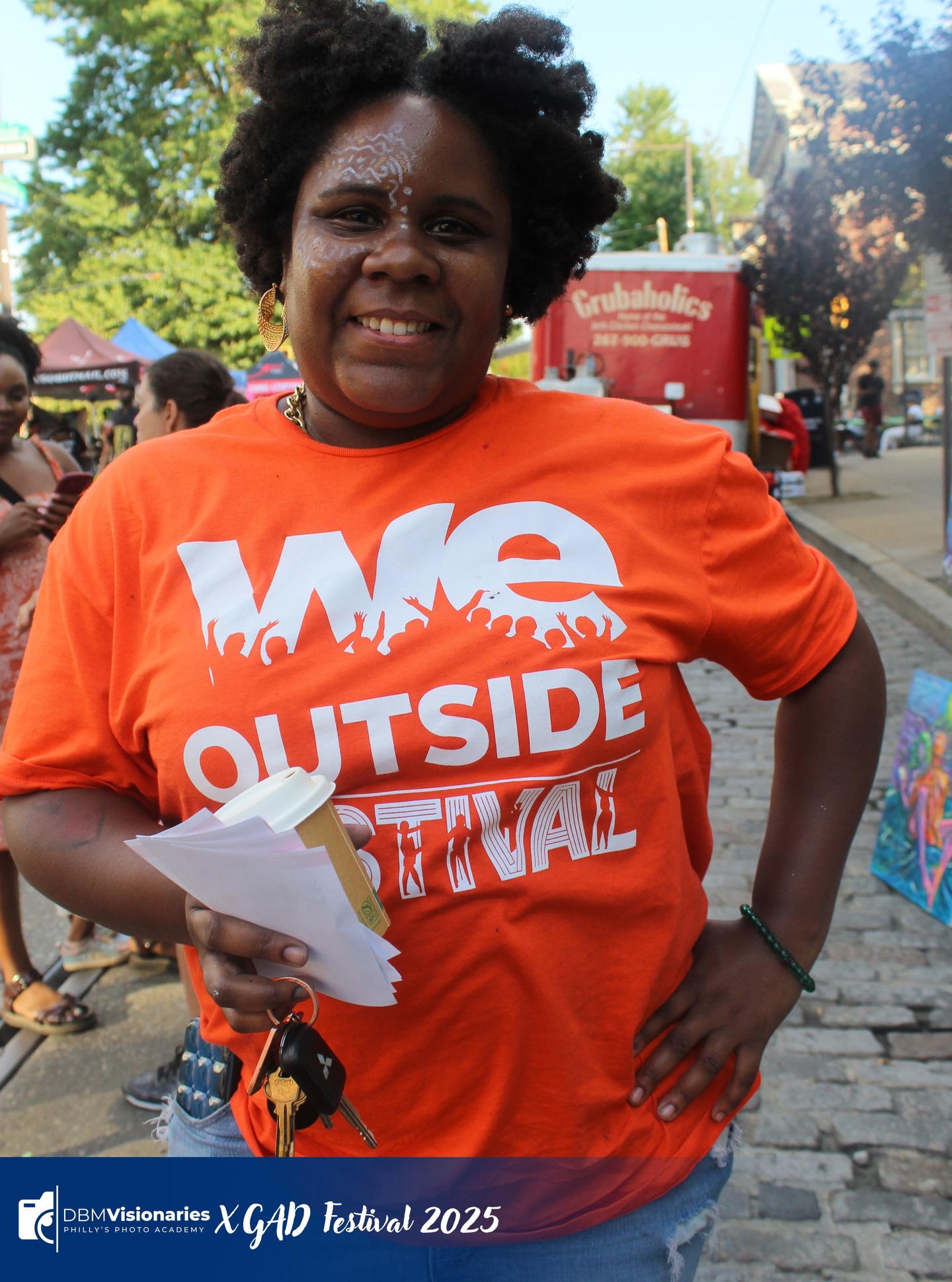 ✨ DBMV at @gadphilly Festival ✨
📸: TJ Almond (Youth Alum) - @tj4lmond.ig
🌟 Our Alumni Network provides photography opportunities to both youth and adults who's completed our program. Most recently, we showed up at the Germantown Art District Festival & the guests were amazed by our students & paid them for their services, 100% commission earned!
🔗 Join our newsletter (link in Bio) to learn about more photography workshop opportunities!
•
•
•
#DBMVisionaries #YouthPhotographyWorkshop #PhillyPhotographers #AspiringPhotographers #YouthPhotographers #AdultPhotographers #GADPhilly