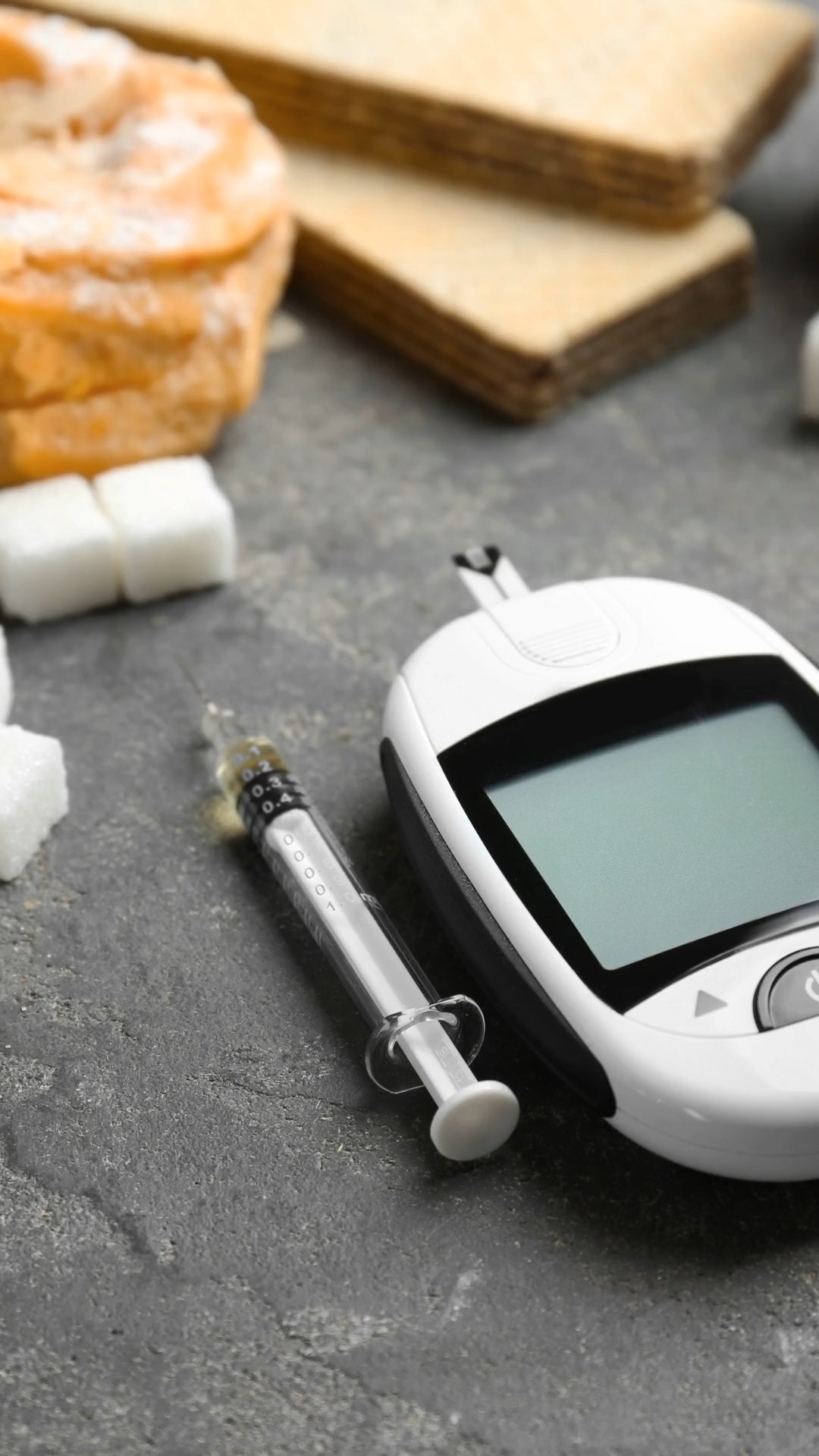 🚨 THE SUGAR ASSAULT ON YOUR KIDNEYS
Years 0-5 of diabetes: The silent destruction begins.
High blood sugar is literally CARAMELIZING your kidney tissues—like pouring syrup through coffee filters.
⚠️ THE GLYCATION PROCESS:
✅ Sugar molecules attach to kidney filter proteins
✅ Process called GLYCATION damages tissues
✅ Kidney biopsies show BROWN & STIFF tissue (should be pink & supple)
✅ Kidneys initially HYPERFILTRATE (work overtime)
✅ Your EGFR might look "great" at 120-130
✅ Doctor says "kidneys are fine" when they're SCREAMING for help
✅ Your kidneys are literally burning out
✅ Eventually glucose destroys blood vessels
✅ Internal pressure regulation FAILS
💔 THE HIDDEN TRUTH:
Normal-looking kidney function tests can hide the fact that your kidneys are desperately compensating—until they can't anymore.
🛡️ PROTECT YOUR KIDNEYS:
If you have diabetes, aggressive blood sugar control NOW can prevent this cascade.
Vallon V, Komers R. Glomerular Hyperfiltration in Diabetes: Mechanisms, Clinical Significance, and Treatment. Clin J Am Soc Nephrol. 2011. (Review of early hyperfiltration and mechanisms).
PMC
Katayama K, et al. Update on Pathogenesis of Glomerular Hyperfiltration in Early Diabetic Kidney Disease. Kidney360. 2022. (Early DKD hyperfiltration pathogenesis).
PMC
Singh VP, et al. Advanced Glycation End Products and Diabetic Complications. Korean J Physiol Pharmacol. 2014. (AGEs in diabetes complications).
PMC
Rabbani N, Thornalley PJ. AGEs in the pathogenesis of diabetic complications. FEBS (Handbook of Exp Pharmacol). 2018. (Mechanisms; cross-linking/stiffness).
ScienceDirect
Cooper ME. Importance of AGEs in diabetes and kidney disease. Am J Hypertens. 2004. (AGE cross-links and reduced tissue flexibility).
Oxford Academic
Renal Fellow Network. Kidney Biopsy of the Month: Diabetic Nephropathy. 2019. (Light-microscopy features and stains).
Renal Fellow
Tervaert TWC, et al. Pathologic classification of diabetic nephropathy. J Am Soc Nephrol.
#DiabetesComplications #KidneyDisease #DiabeticKidneyDisease #BloodSugar #Glycation #Nephrology #SeanHashmiMD #DiabetesAwareness #KidneyHealth #EvidenceBasedMedicine #DiabetesEducation #ChronicKidneyDisease