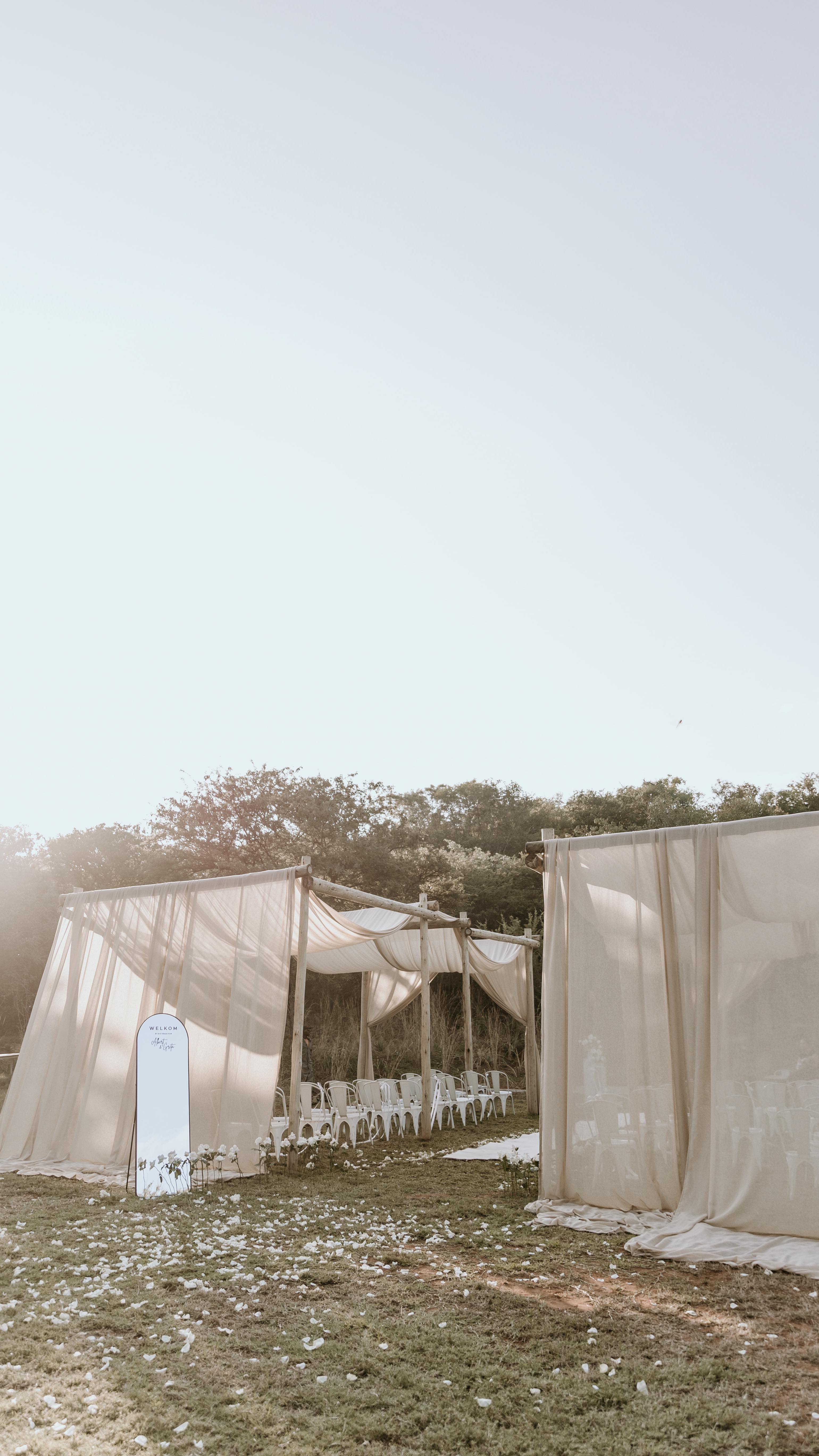 🌿✨ Every detail was chosen to let nature take the lead 🌿✨
From the gentle curve of the aisle to florals that echo the bushveld’s colours — our new chapel was crafted to blend seamlessly into its wild surroundings.
A space where simplicity meets beauty, and love takes centre stage. 💍🌸
#boskapel #bushveldwedding