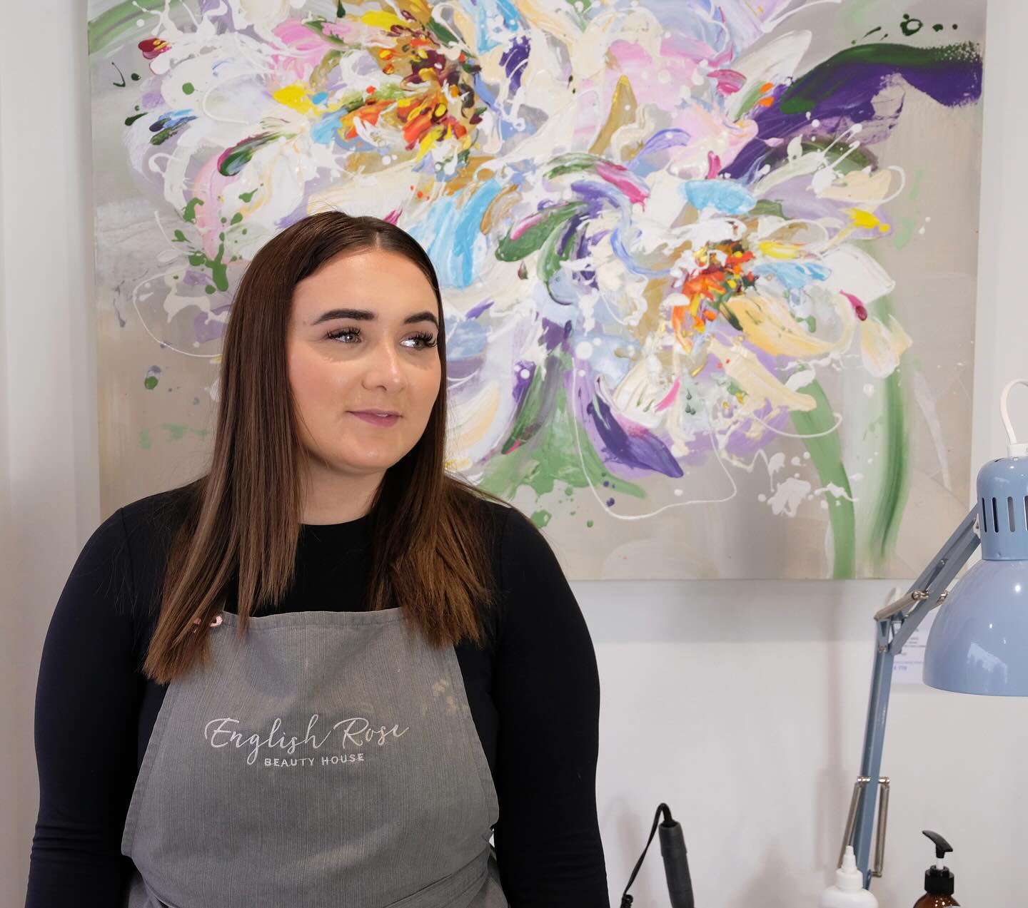 We’re so proud of our amazing therapist Hannah! With over 4 years of experience in the beauty industry, Hannah has built a reputation for her exceptional customer service, warm personality, and specialist skills. Her clients love her attention to details and she makes every treatment comfortable and relaxing. 💕
⭐️Hannah is soon launching her Lash Extensions Services!
We’d love our wonderful clients and community to support her in this exciting new journey by booking in and being among the first to experience her stunning lash extension work ❤️❤️❤️❤️
#EnglishRoseBeautyHouse #CambridgeBeauty #CambridgeLashes #LashExtensionsCambridge #IntimateWaxingCambridge #BrowsAndLashes #CambridgeSalon #SupportLocalBeauty