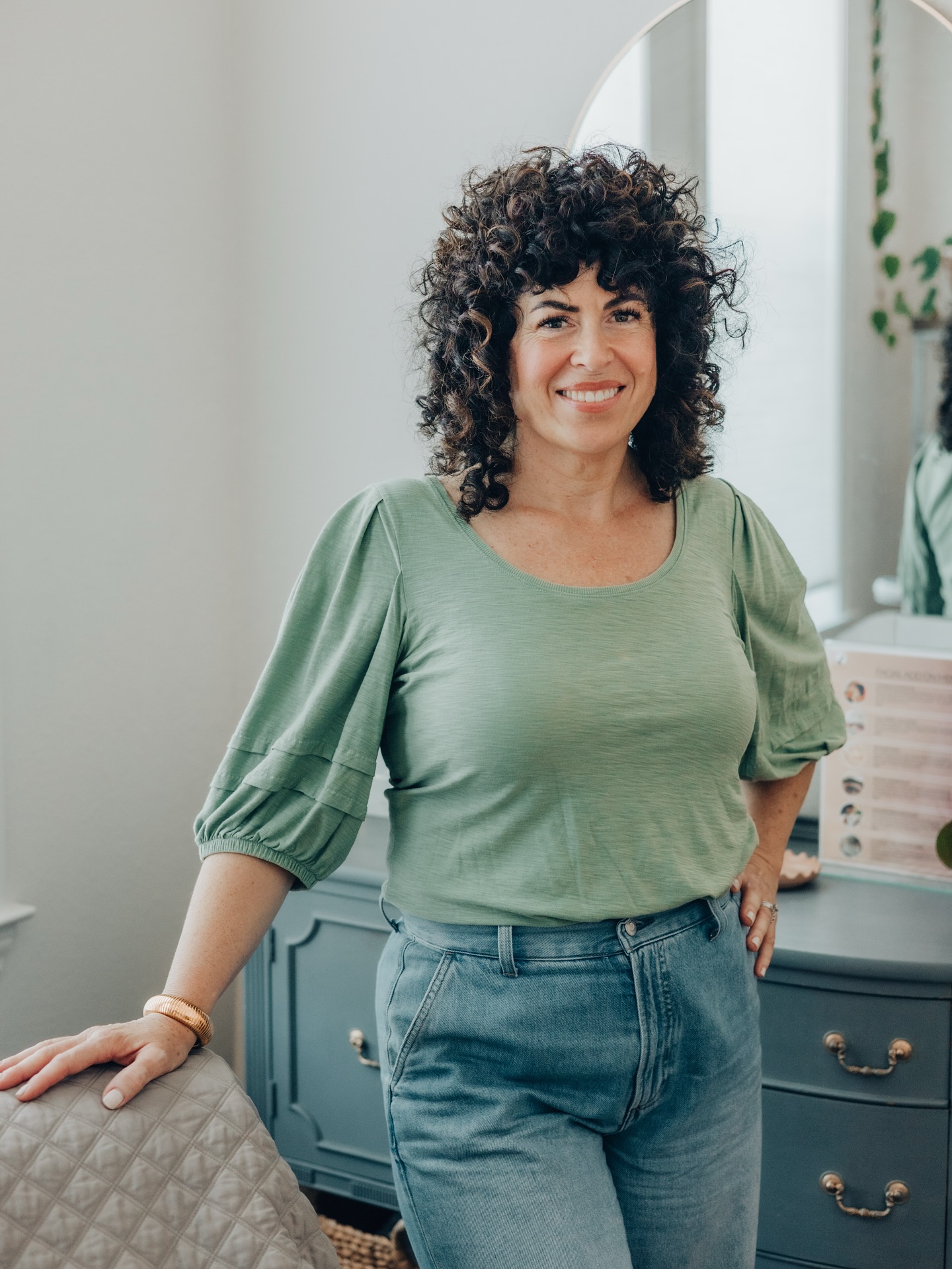 25 years ago, Rowena began her journey as an esthetician, and what an incredible path it’s been. From her earliest days in the treatment room to creating Derma Bella Skin Studio, every step has been shaped by the love, trust, and connection of this community. 💛
This Saturday, 3–6 pm, we’re opening our doors to celebrate together. Here’s how we’re celebrating:
💄 Osmosis makeup demos with Melinda
💆 $99 “3-2-1 Glo” facials + BOGO ½ off waxing/lash appointments (booked for Oct/Nov)
🛍️ 15% off all products (Sat & Sun only)
🎟️ Raffle entries for attending, shopping, and booking with Melinda
🎁 Swag bags + complimentary body add-on for your next facial
✨ Saya & Inlight demos with special guests
🥂 Small bites + beverages from: @busybeescafecatering + @flowerchildfudge
@kin_alignedchildcare
It’s more than an anniversary — it’s a celebration of the relationships, the laughter, and the countless moments of care shared in this space. We can’t wait to honor this milestone with you. ✨
#dermabella #25years #santacruzsmallbusiness #communitylove