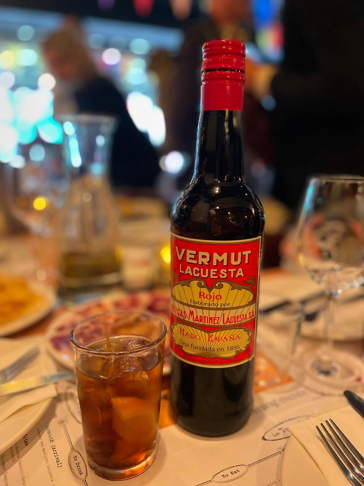 “La hora del Vermut!” 💃🏻👋 Kickstarting #eatspaindrinkspain campaign today with fabulous lunch @lastapasdelola #foodsandwinefromspain